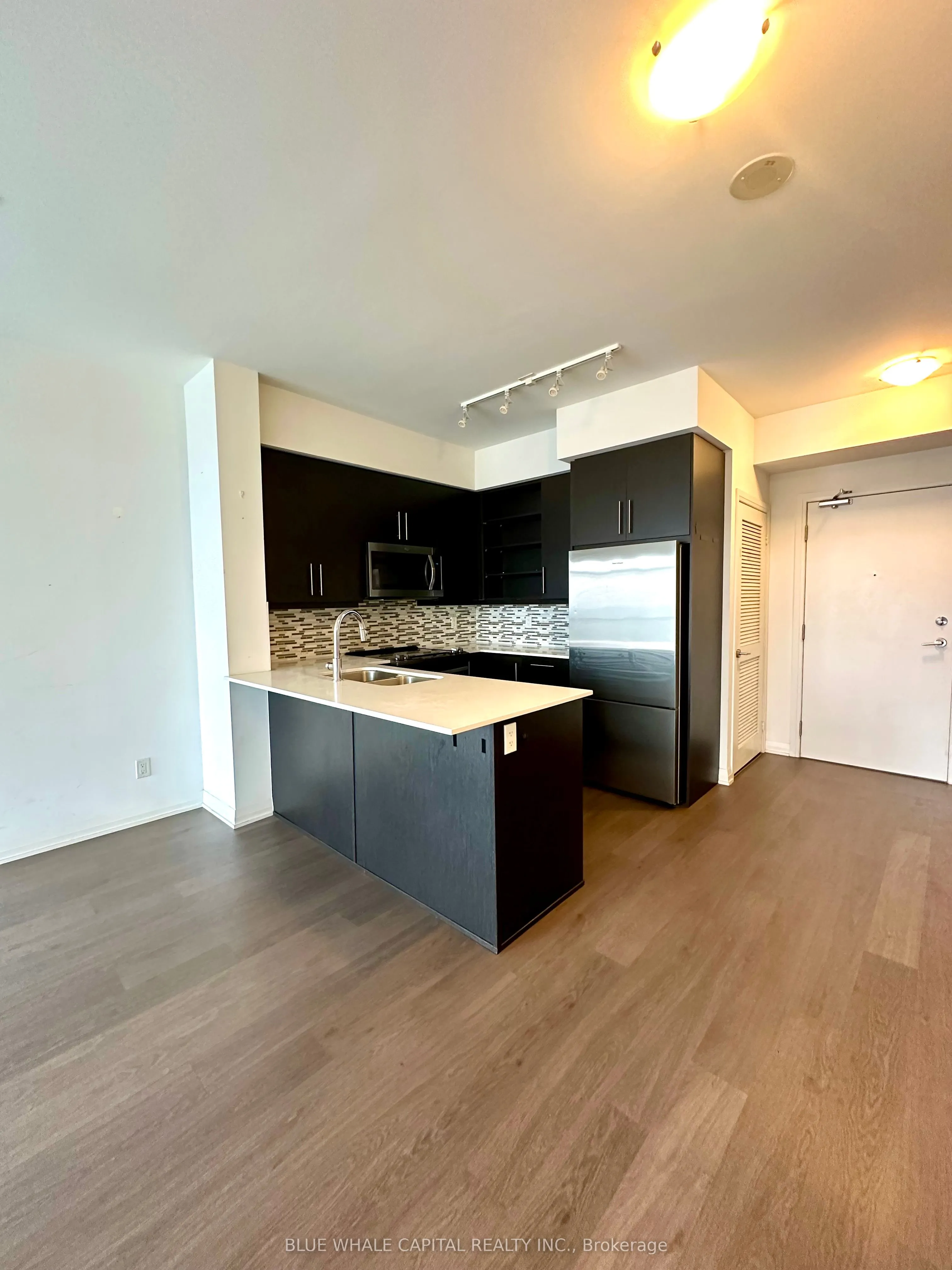 65 Oneida Crescent, #1205