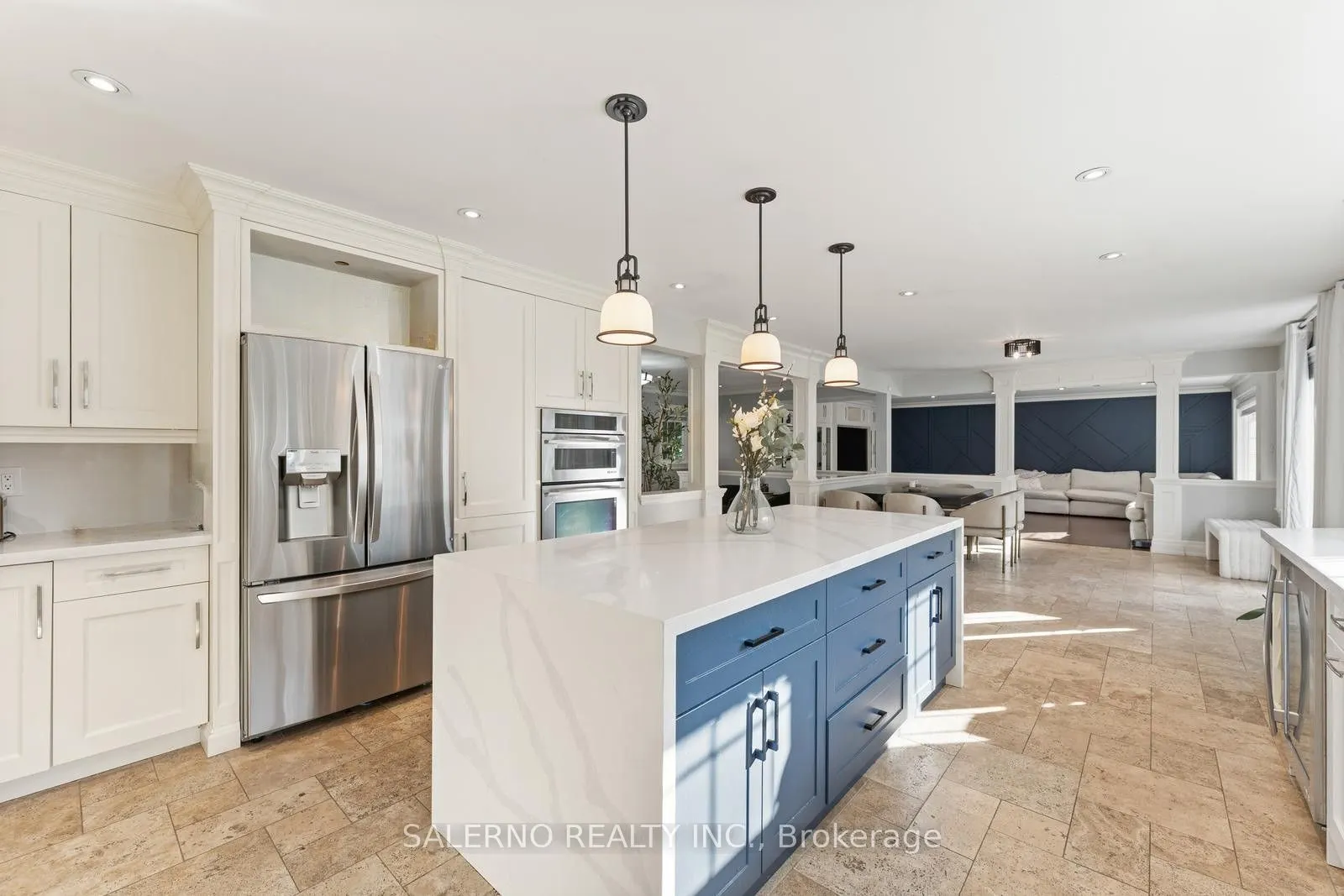 6 Ridgevale Drive