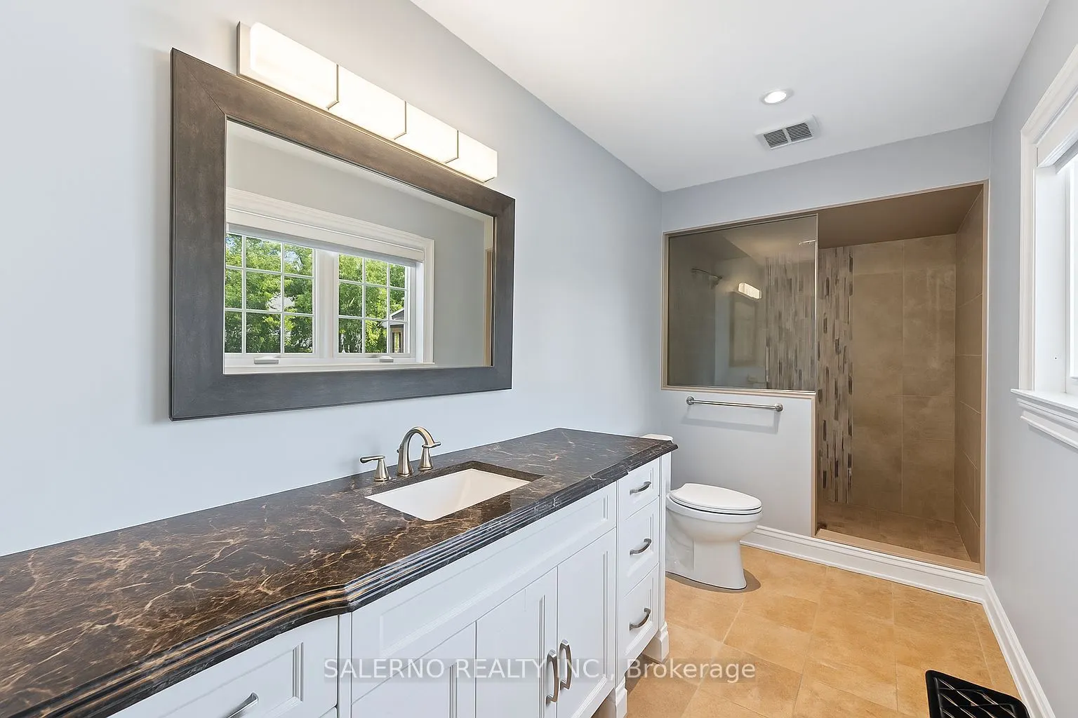 6 Ridgevale Drive