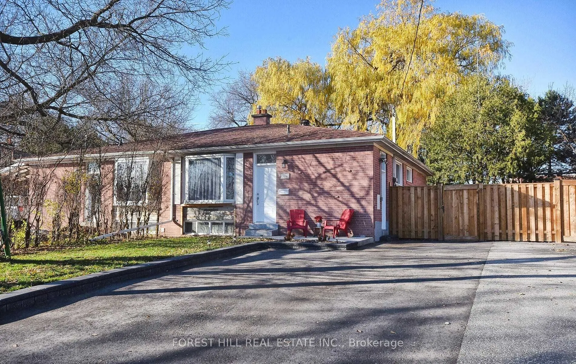 304 Demaine Crescent