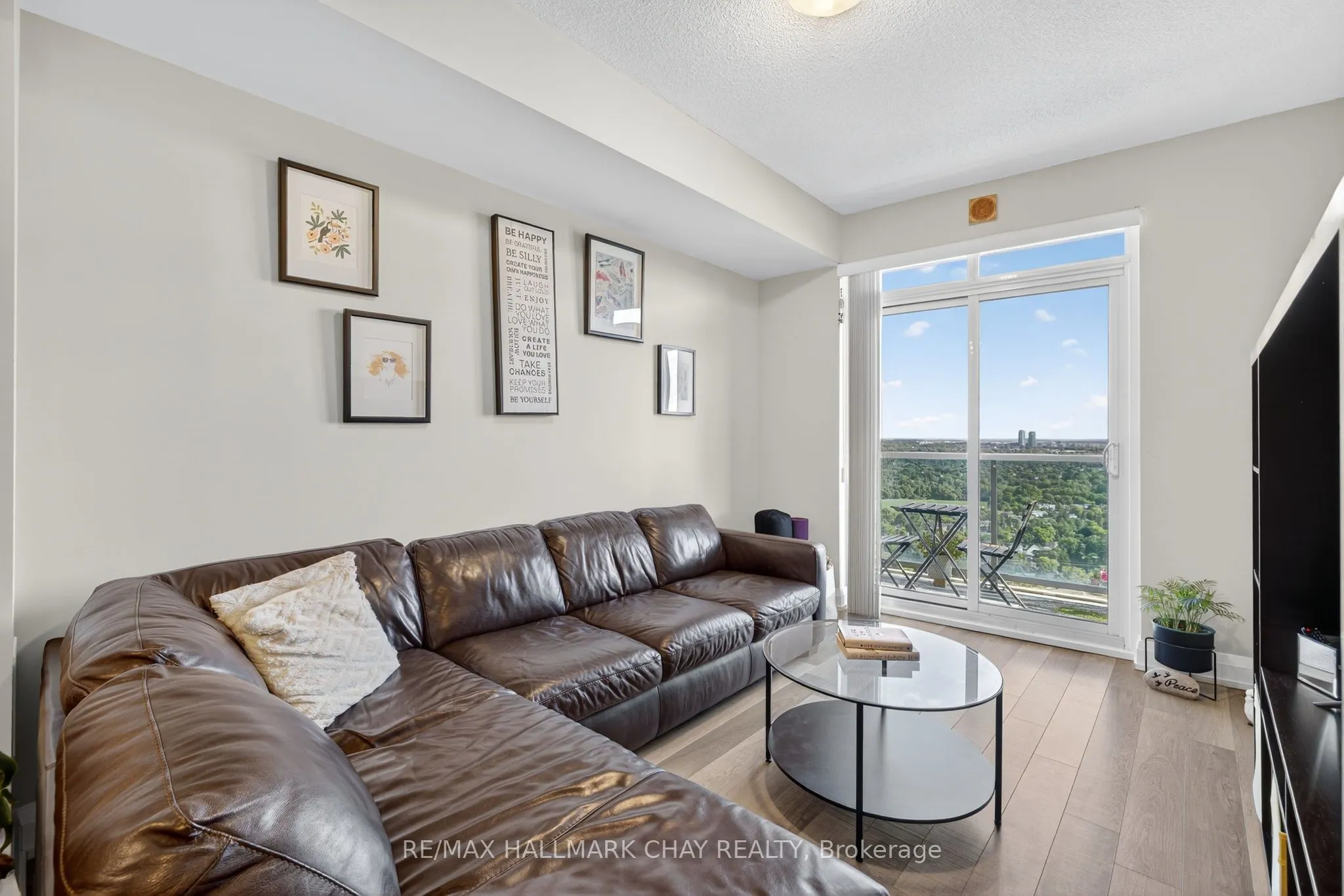 7171 Yonge Street, #2105