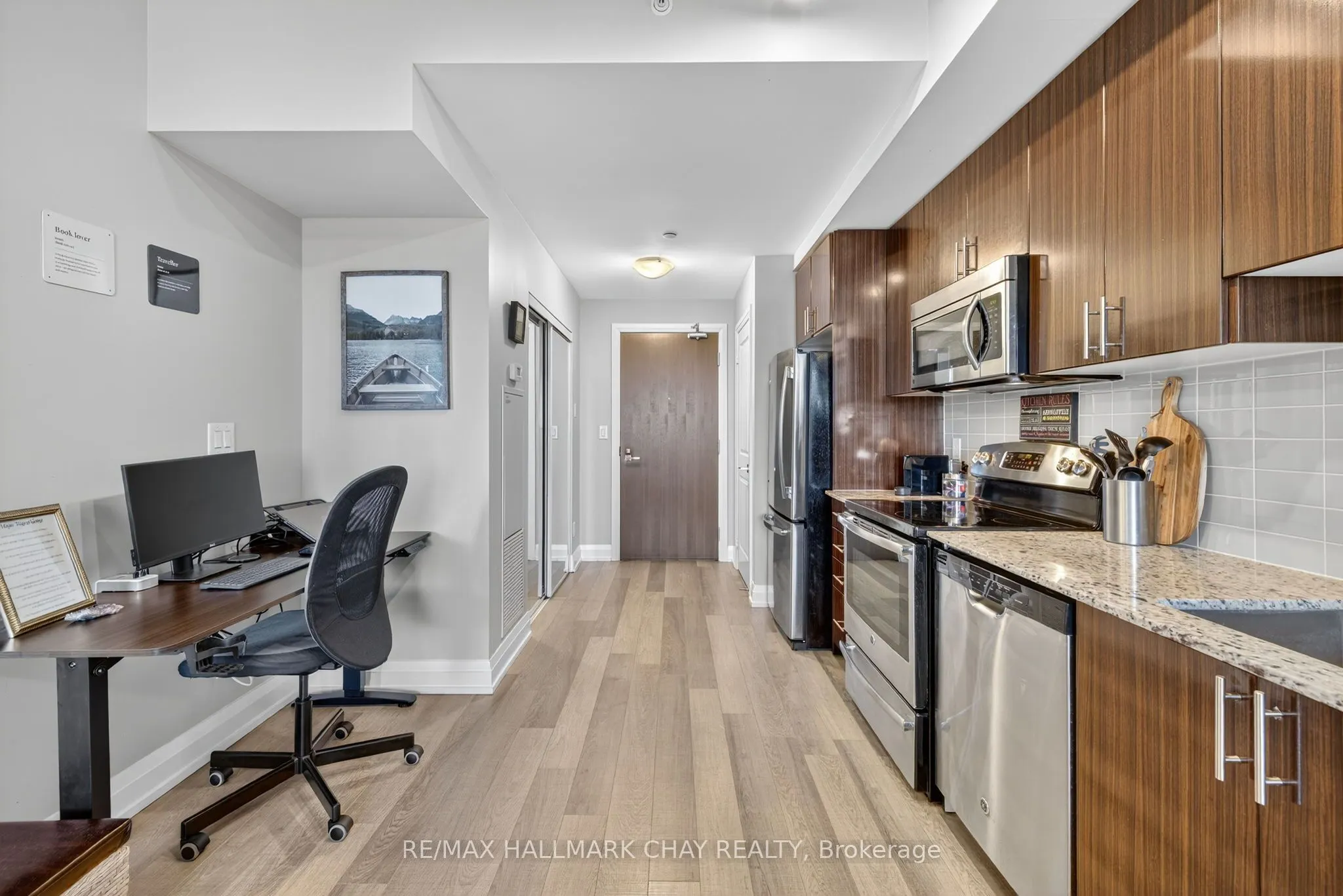 7171 Yonge Street, #2105