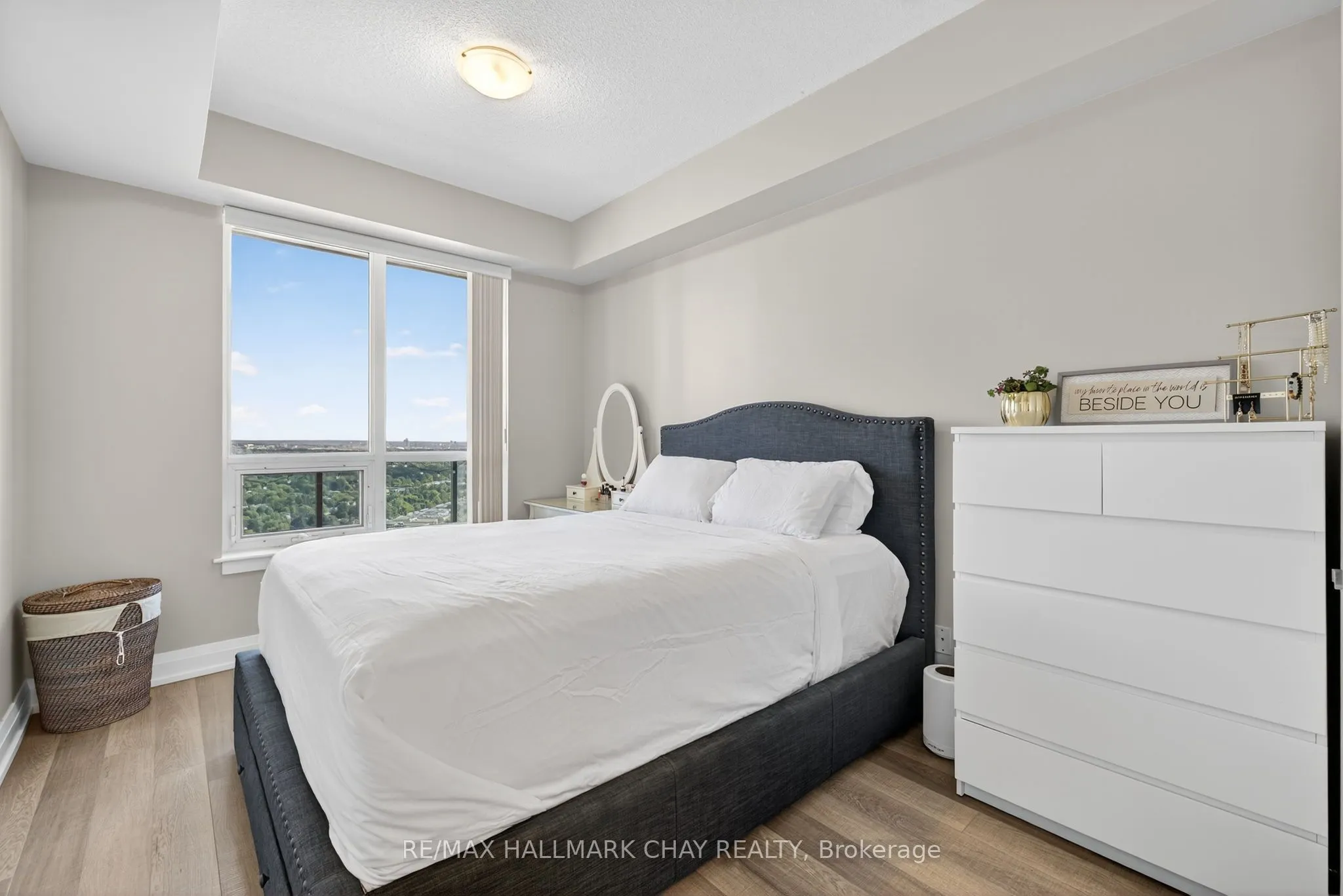 7171 Yonge Street, #2105