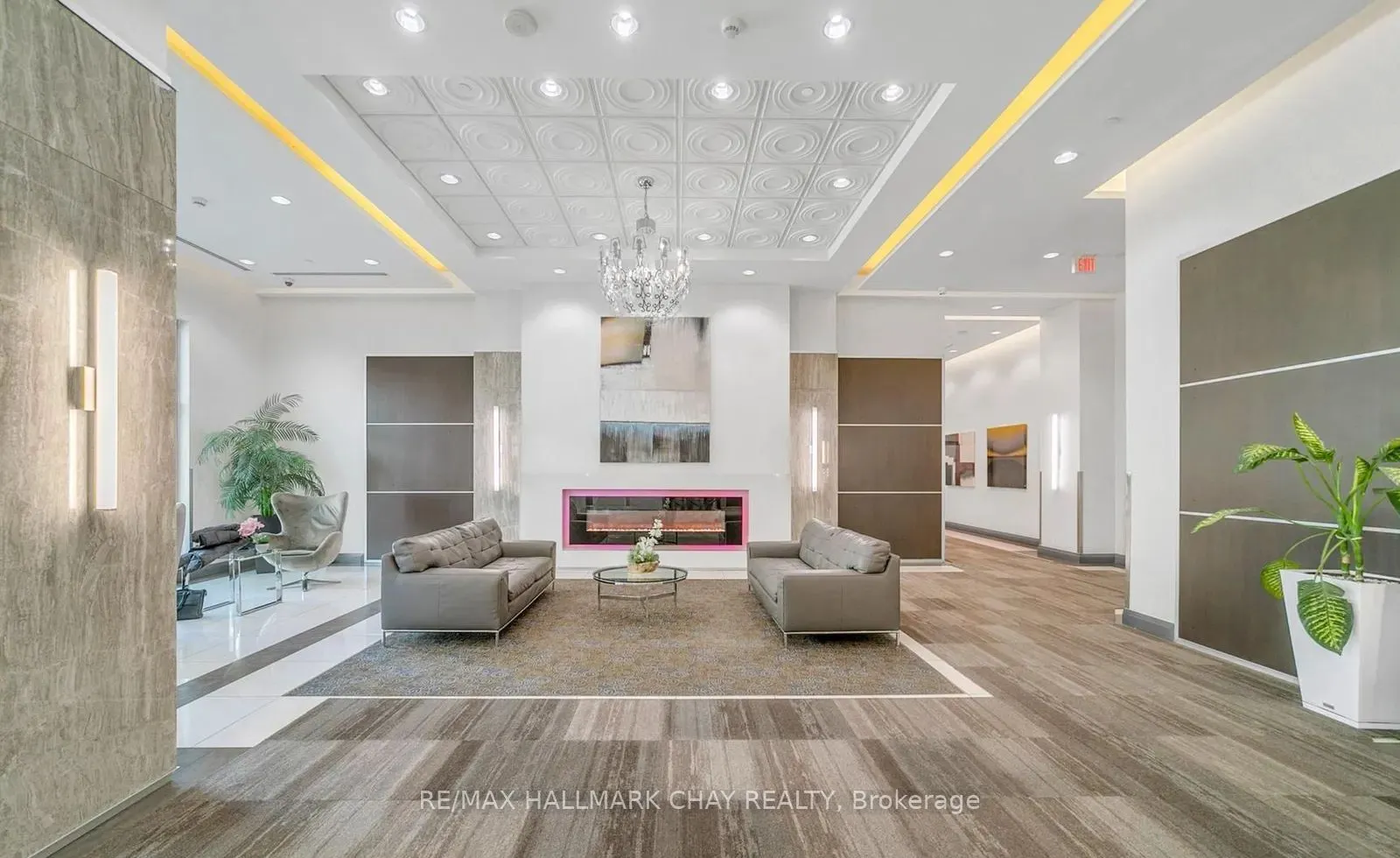 7171 Yonge Street, #2105