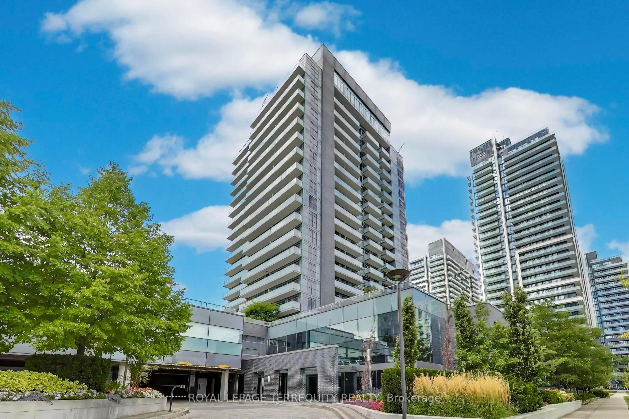 65 Oneida Crescent, #1101