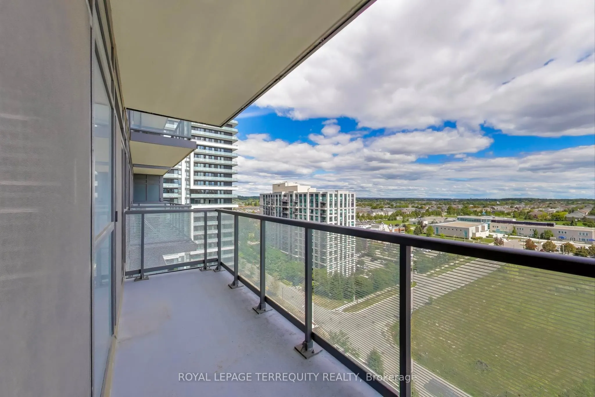 65 Oneida Crescent, #1101