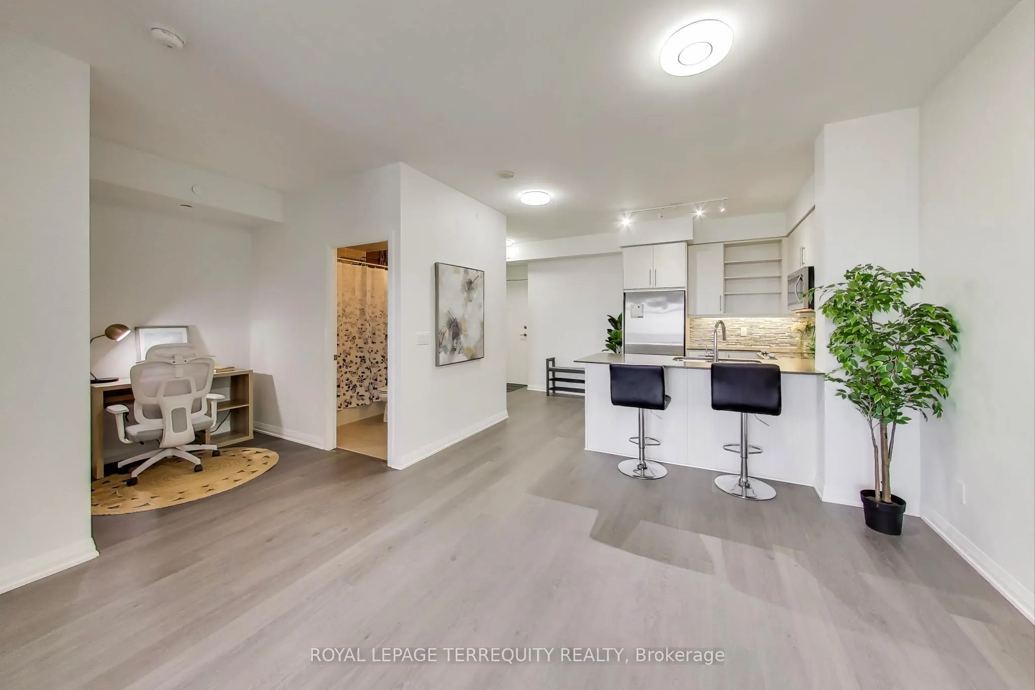 65 Oneida Crescent, #1101