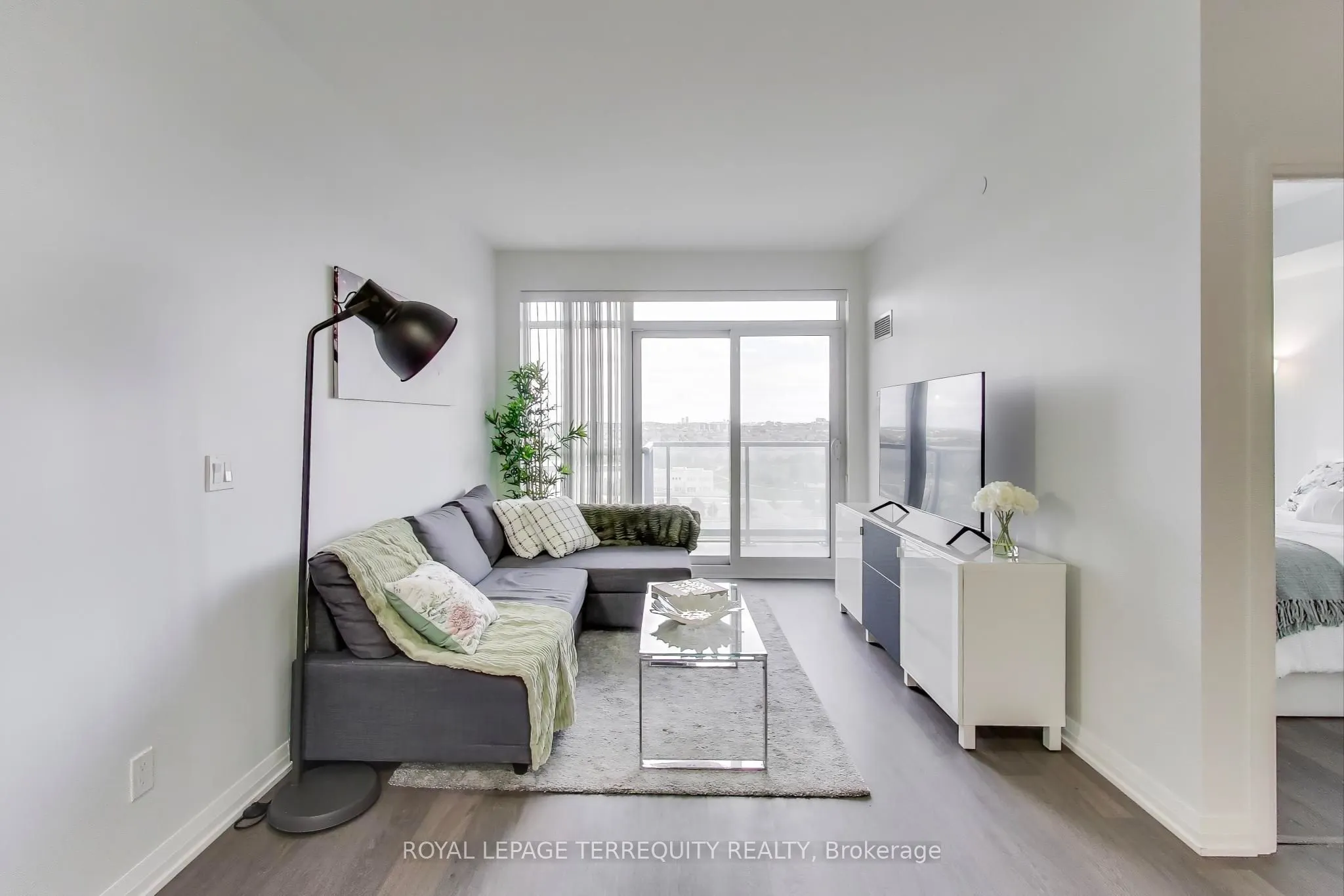 65 Oneida Crescent, #1101