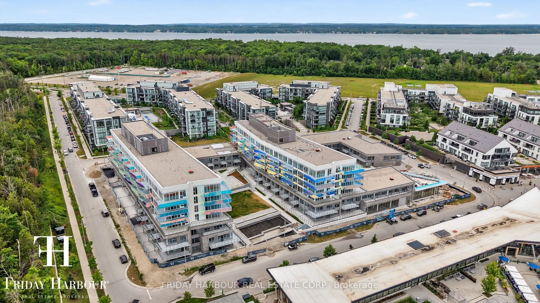 333 Sunseeker Avenue, #201