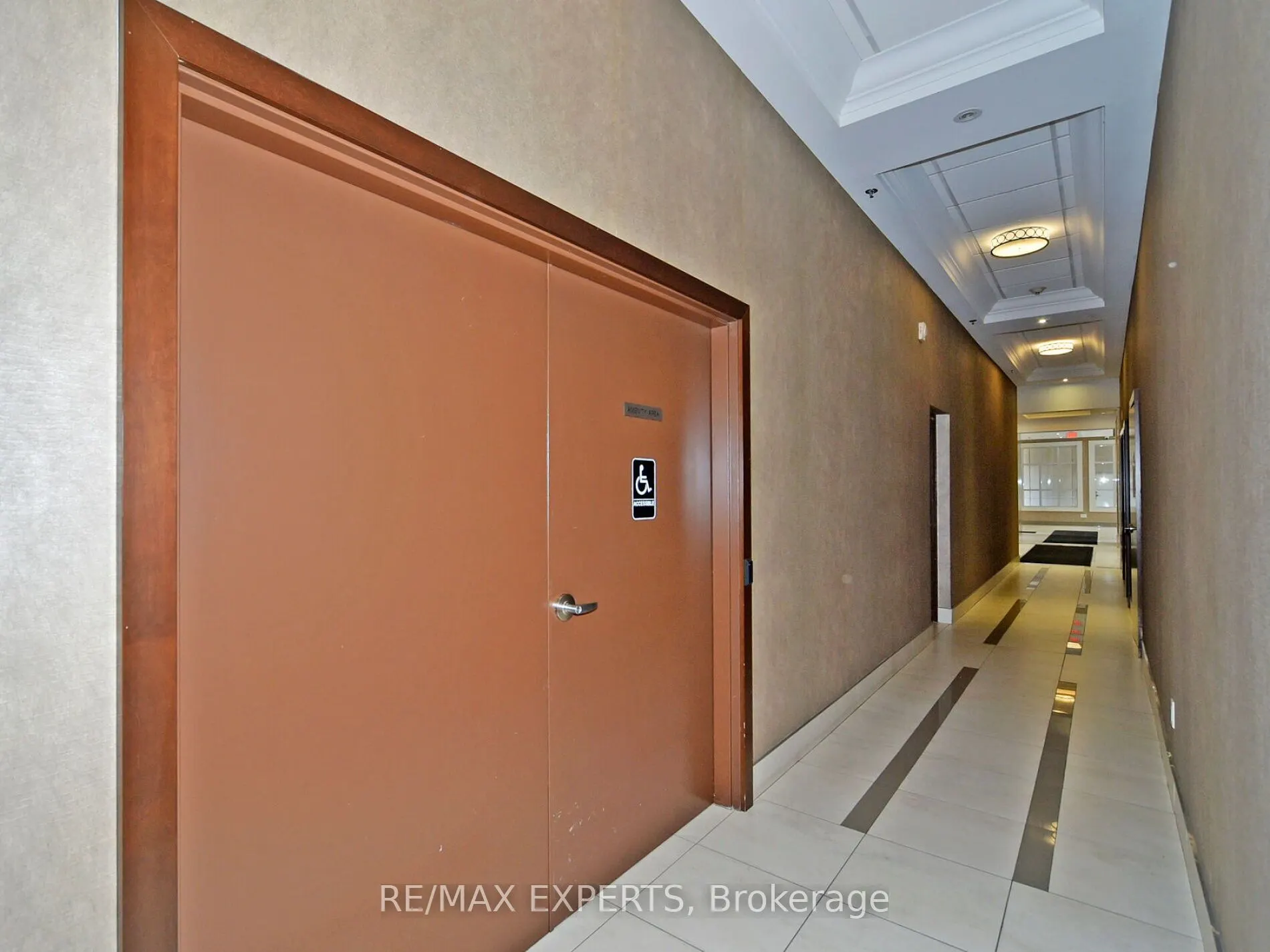 2396 Major Mackenzie Drive, #207