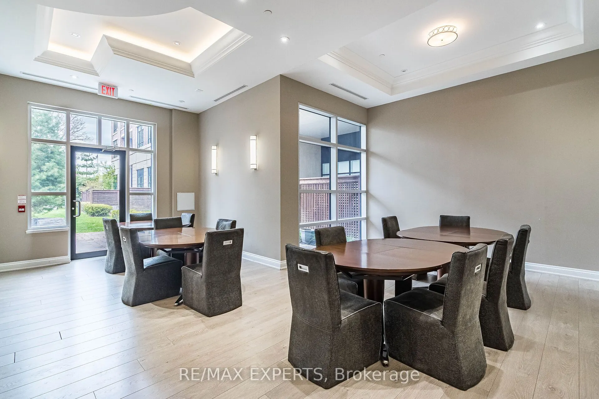 2396 Major Mackenzie Drive, #207