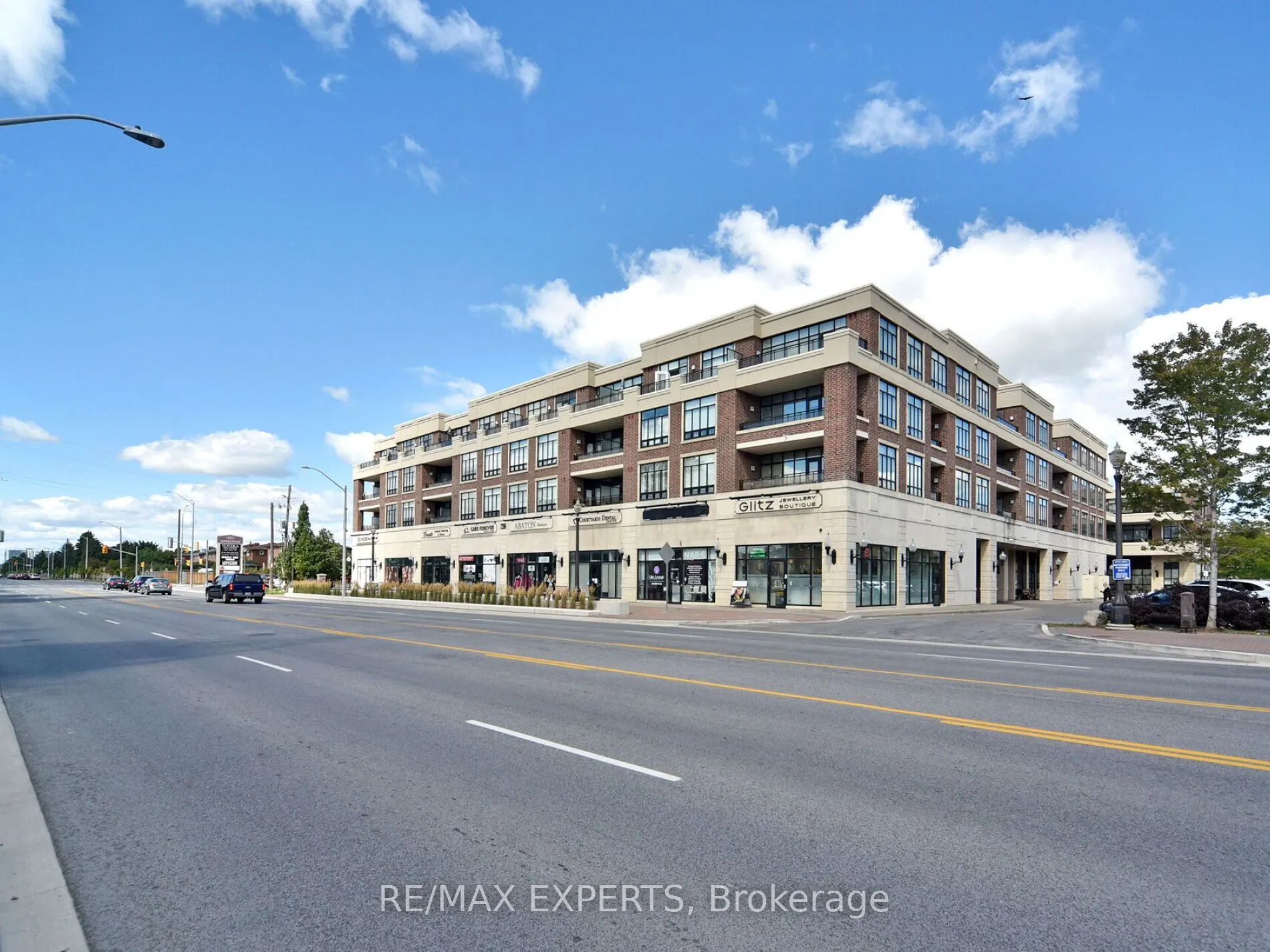 2396 Major Mackenzie Drive, #207