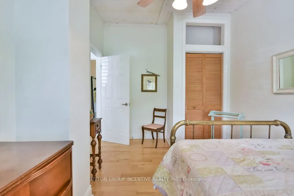 3528 Glenhaven Beach Road
