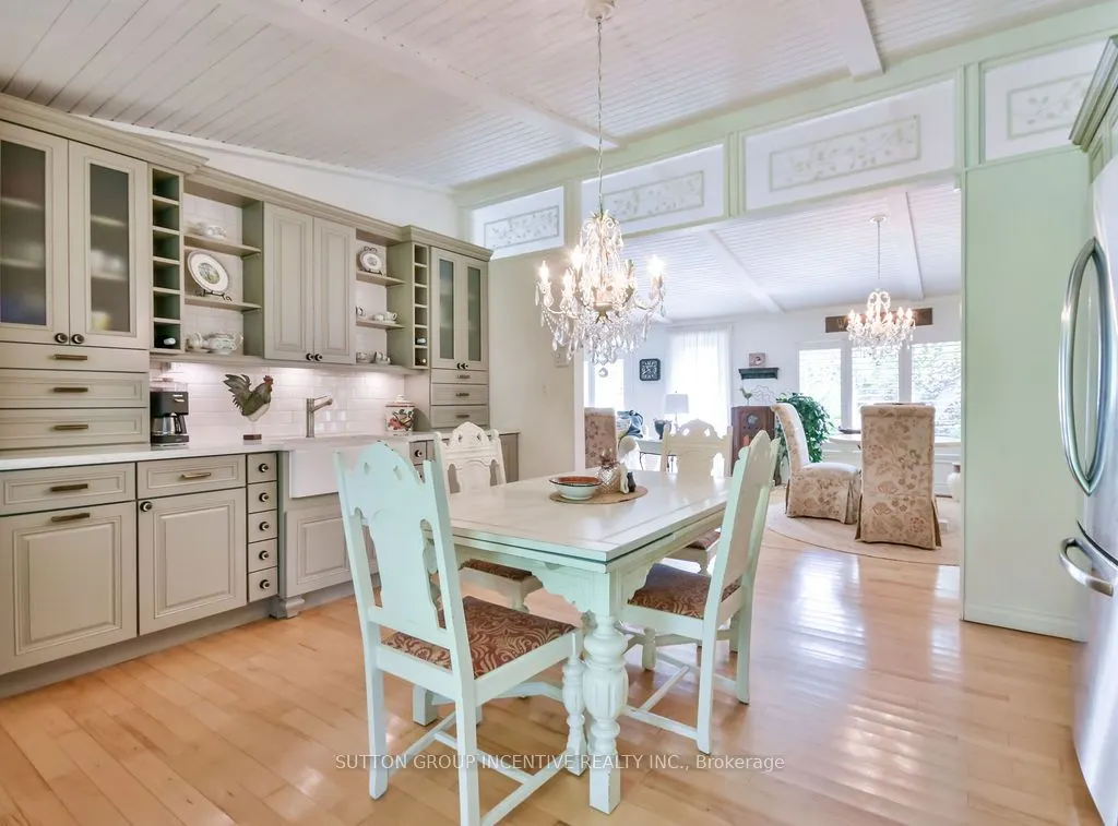 3528 Glenhaven Beach Road