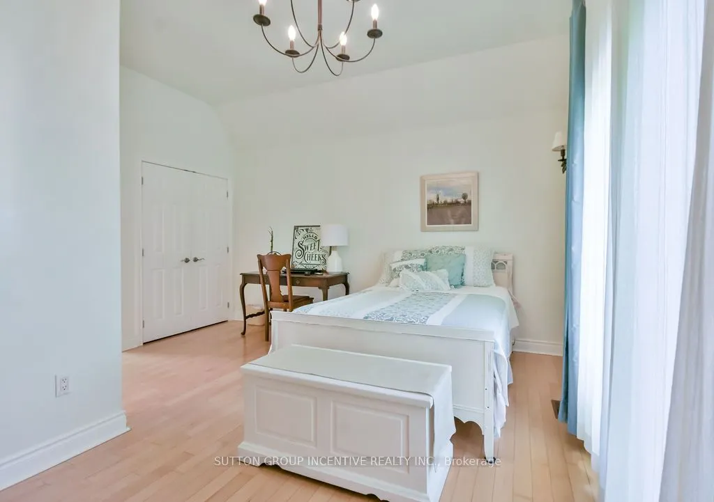 3528 Glenhaven Beach Road