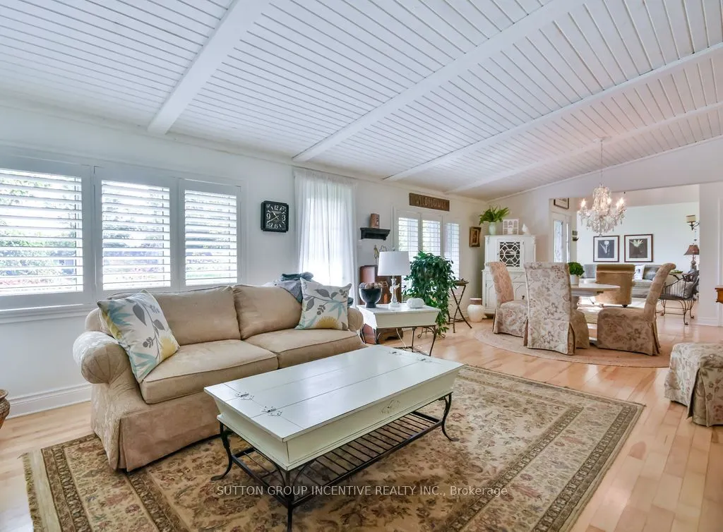 3528 Glenhaven Beach Road
