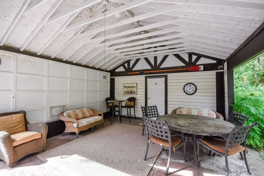 3528 Glenhaven Beach Road
