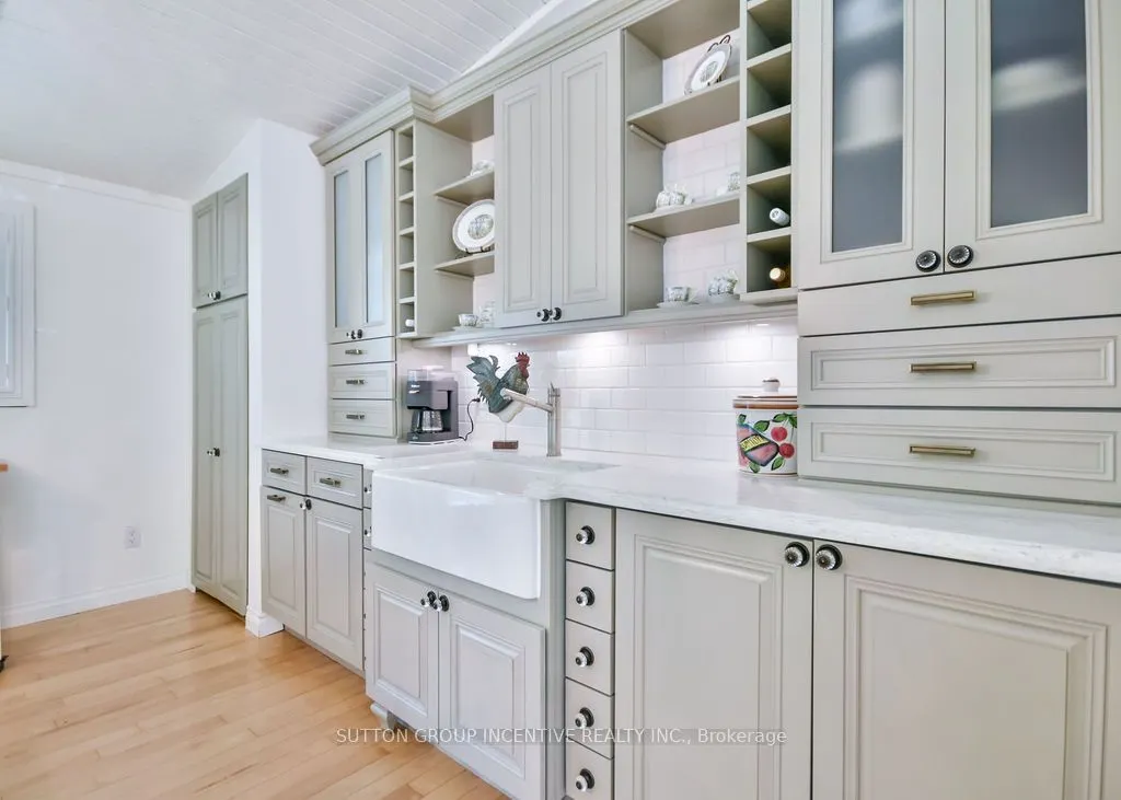 3528 Glenhaven Beach Road