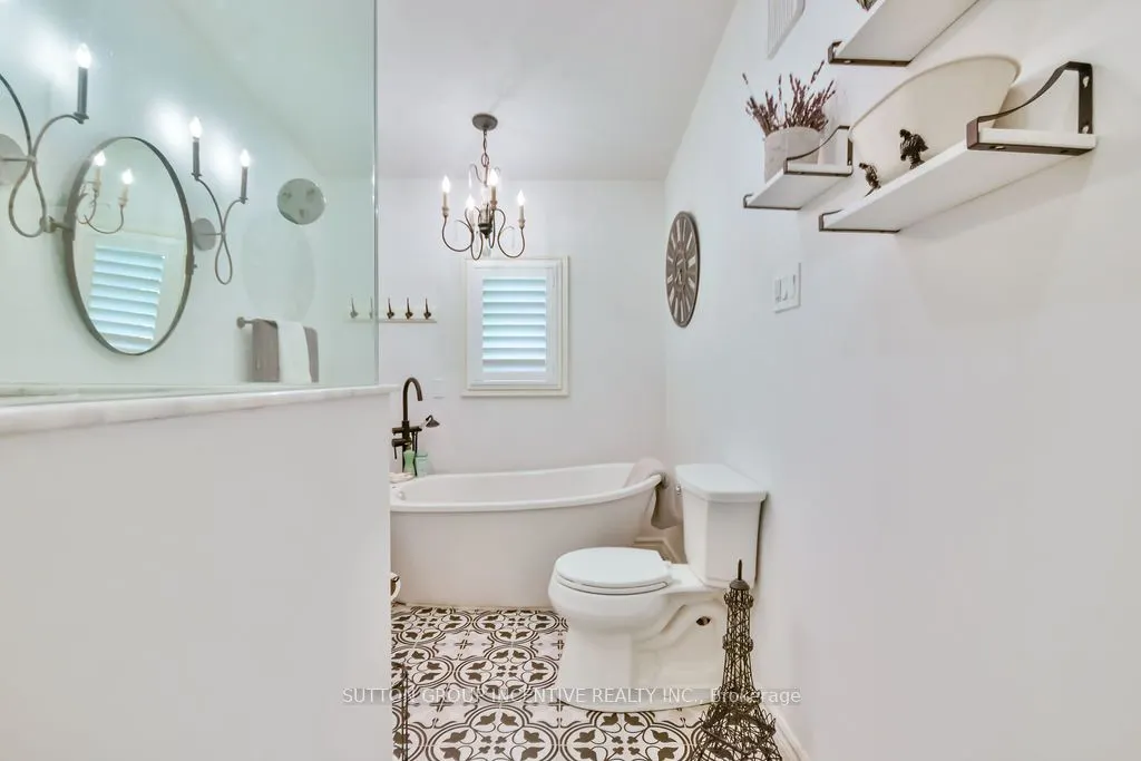 3528 Glenhaven Beach Road