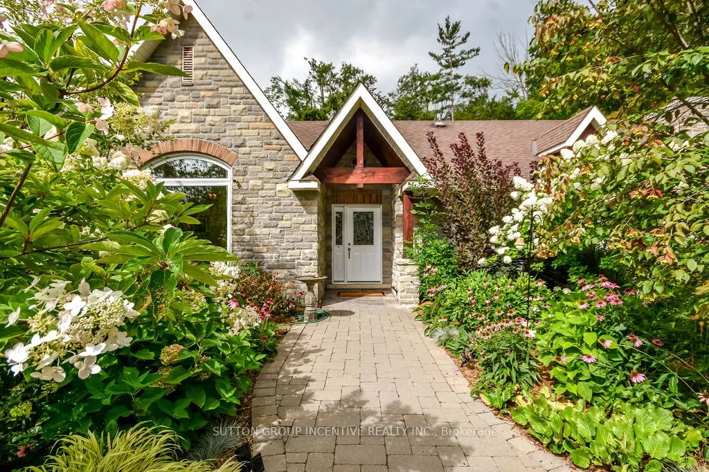 3528 Glenhaven Beach Road
