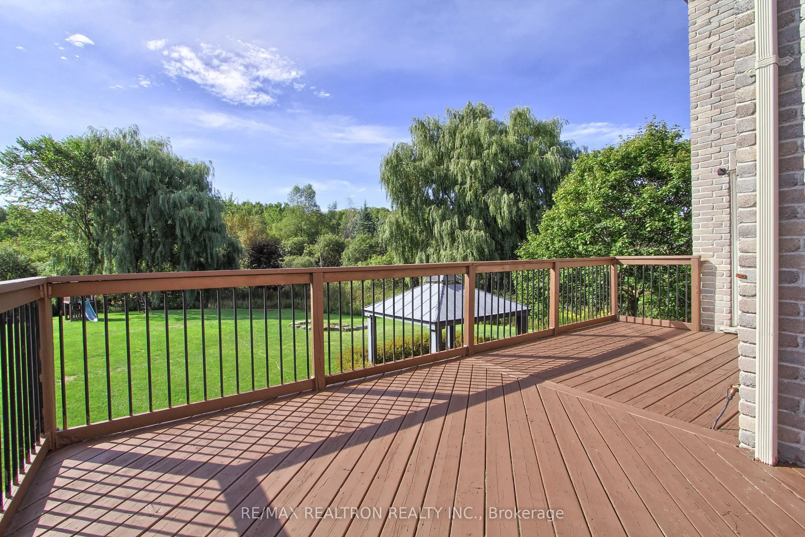 1911 Mount Albert Road