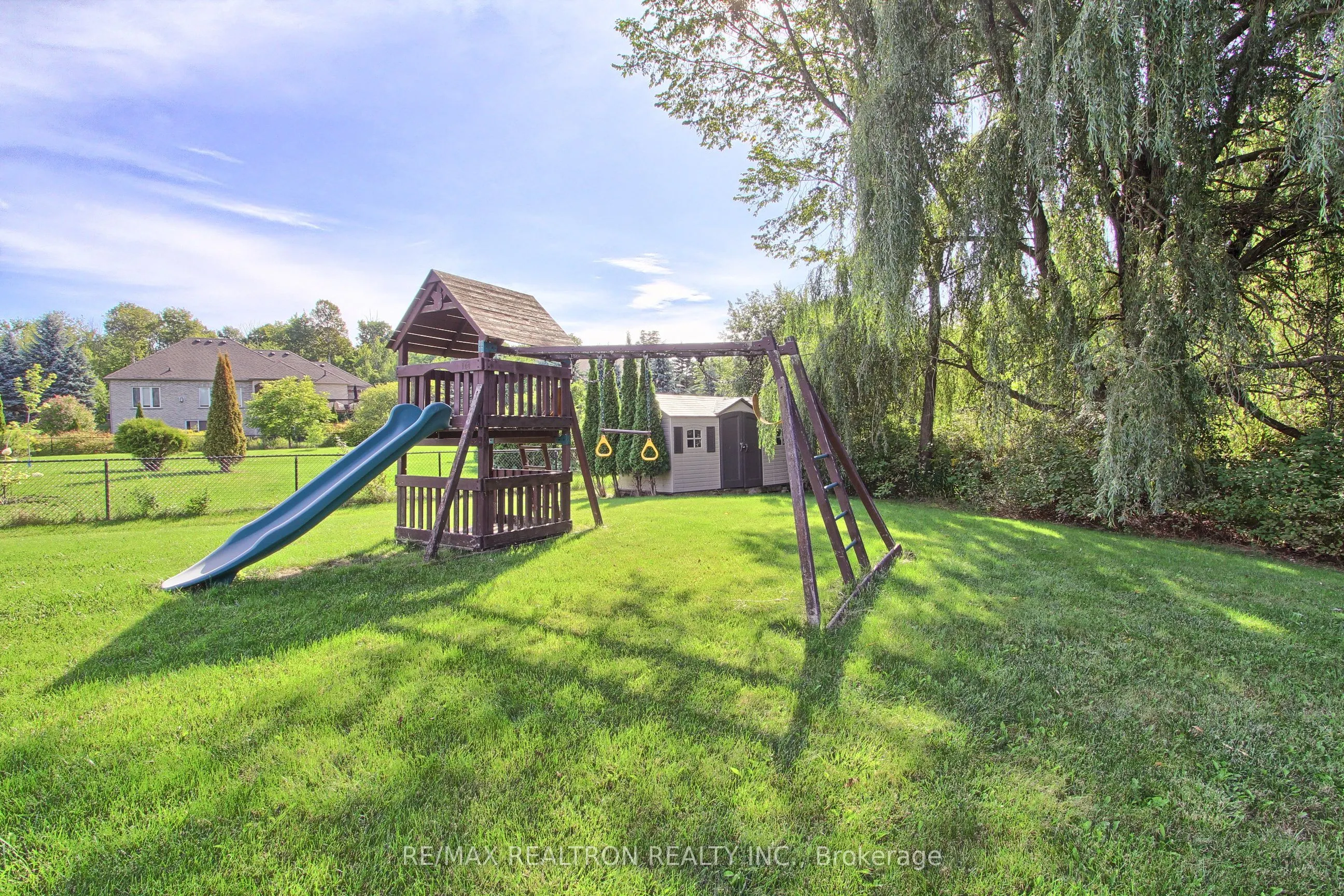 1911 Mount Albert Road