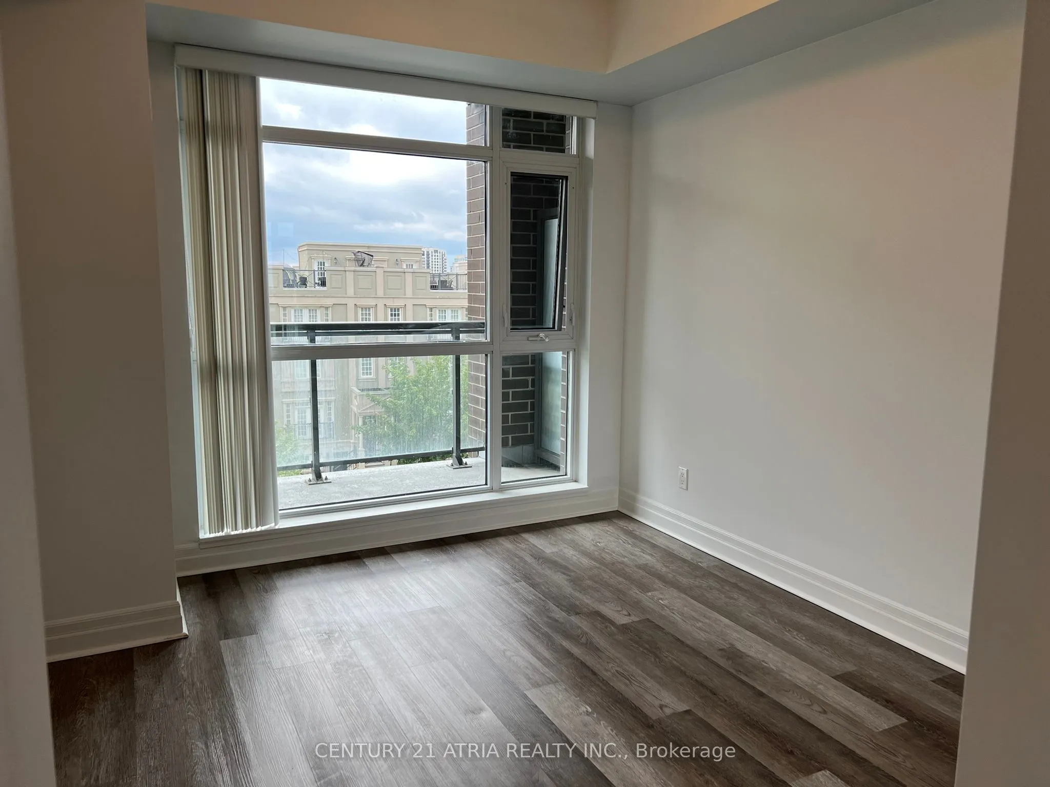 8110 Birchmount Road, #403