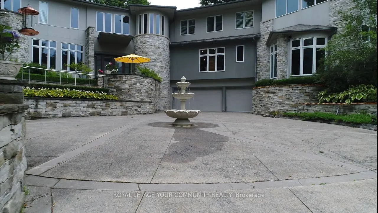 76 Silver Fox Place