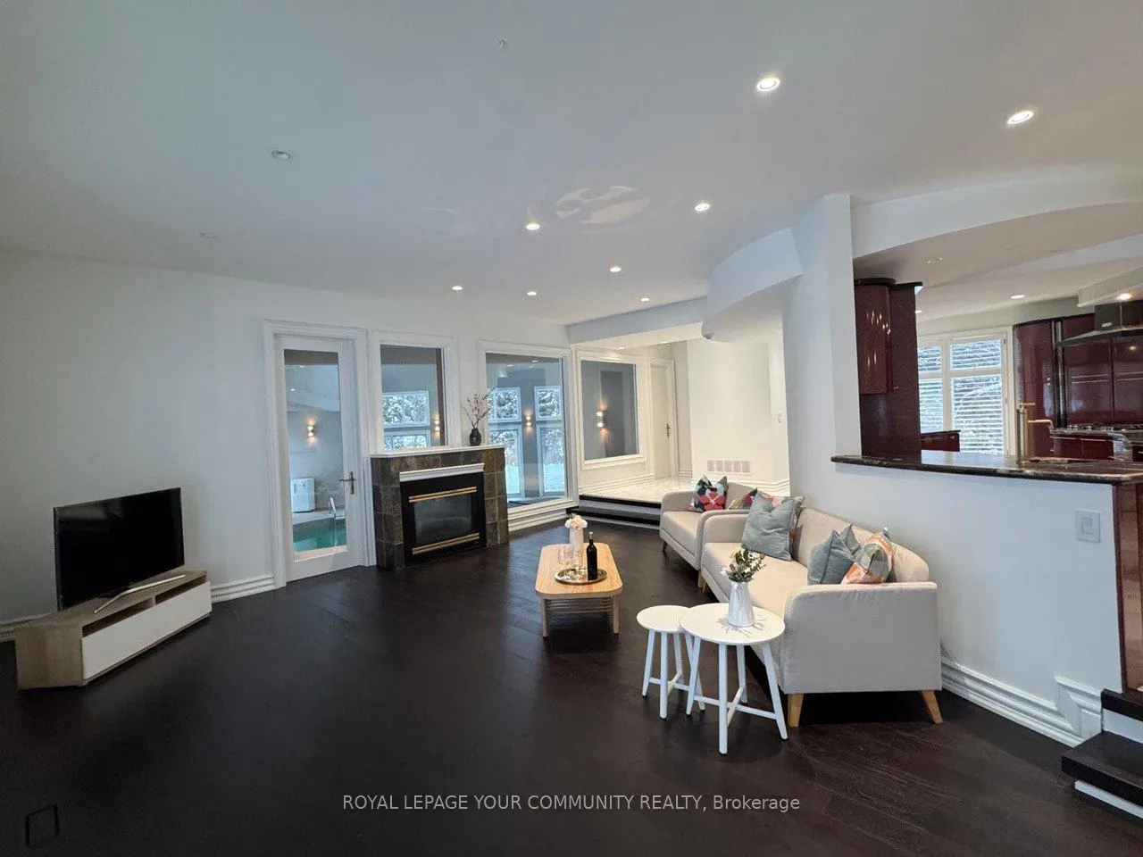 76 Silver Fox Place