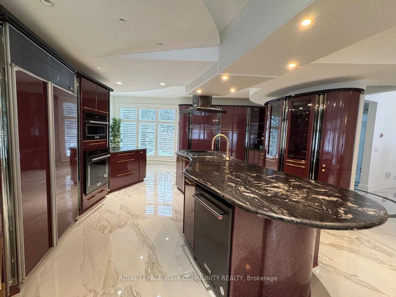 76 Silver Fox Place