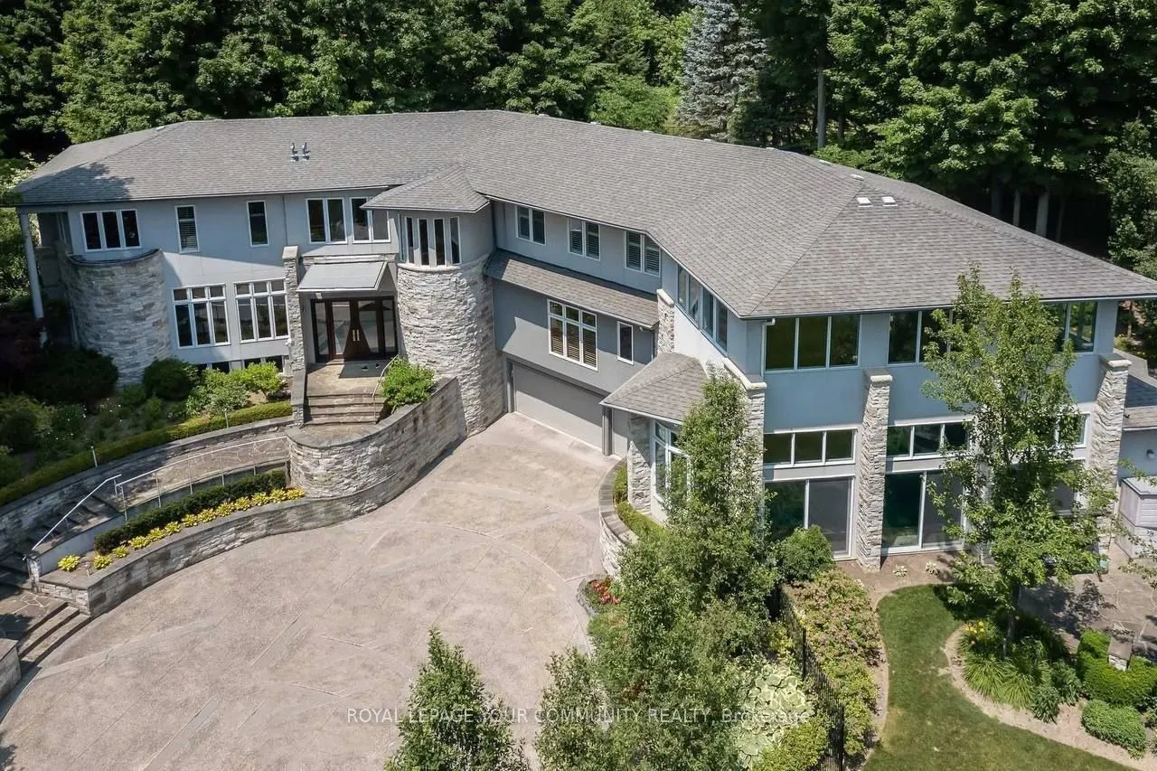 76 Silver Fox Place