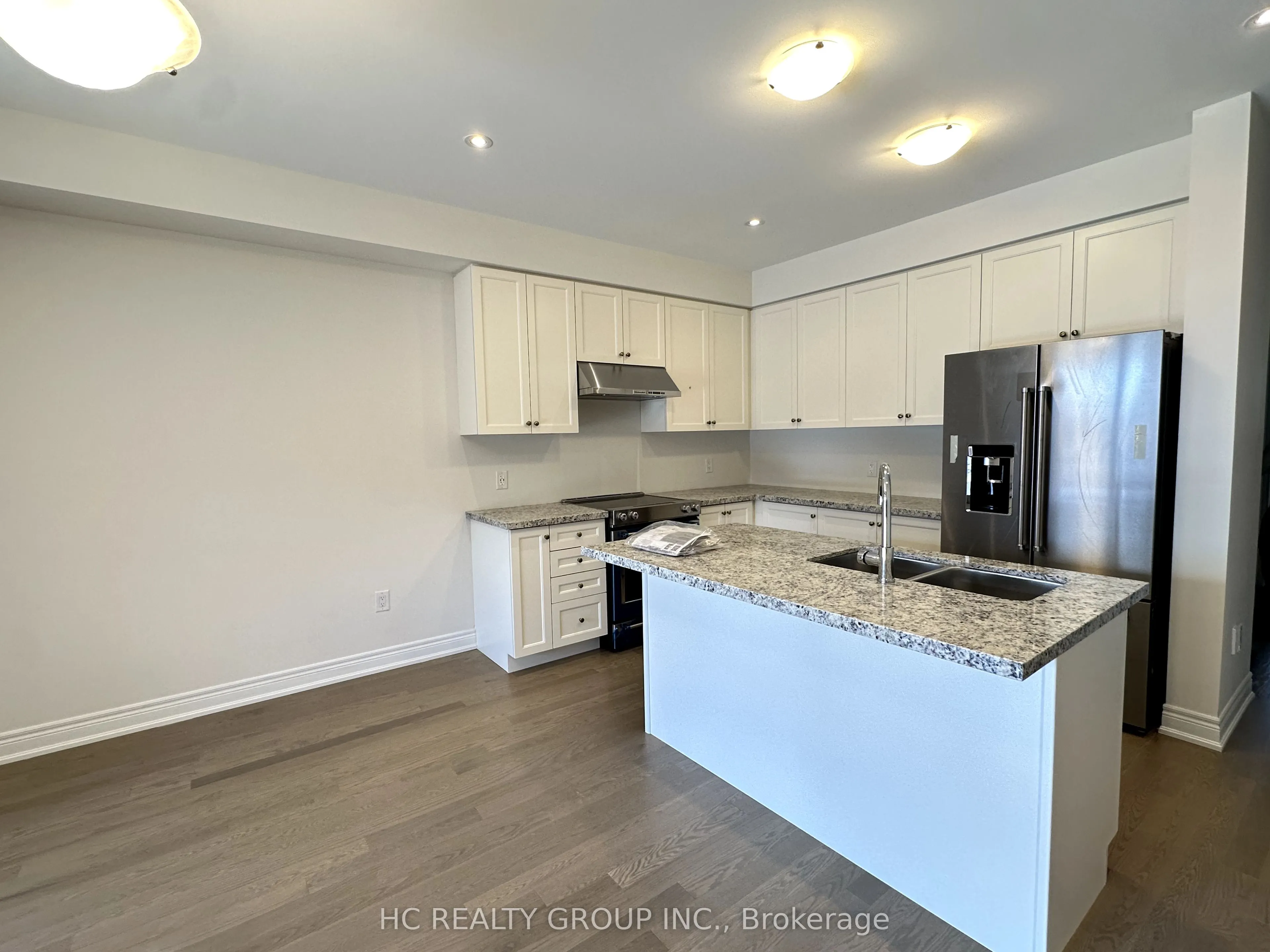 561 Vine Cliff Boulevard