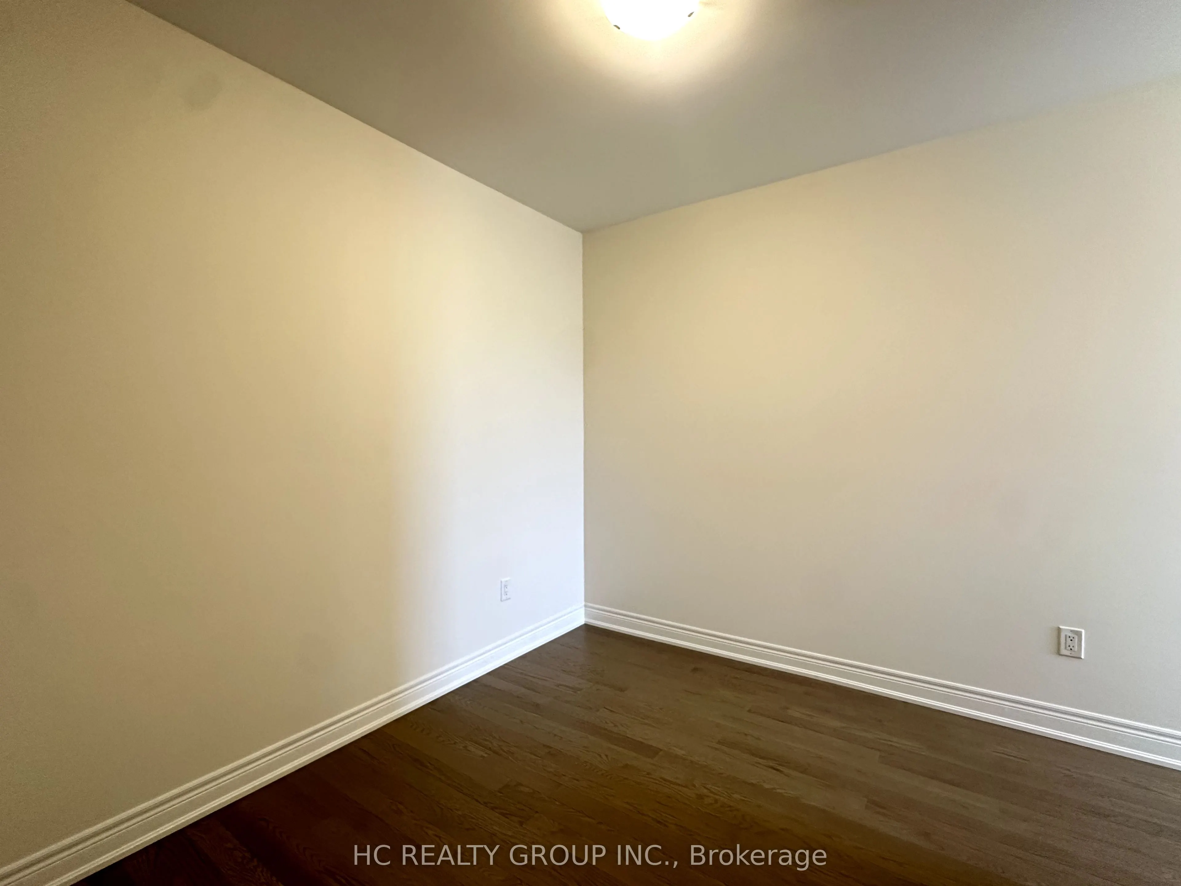 561 Vine Cliff Boulevard