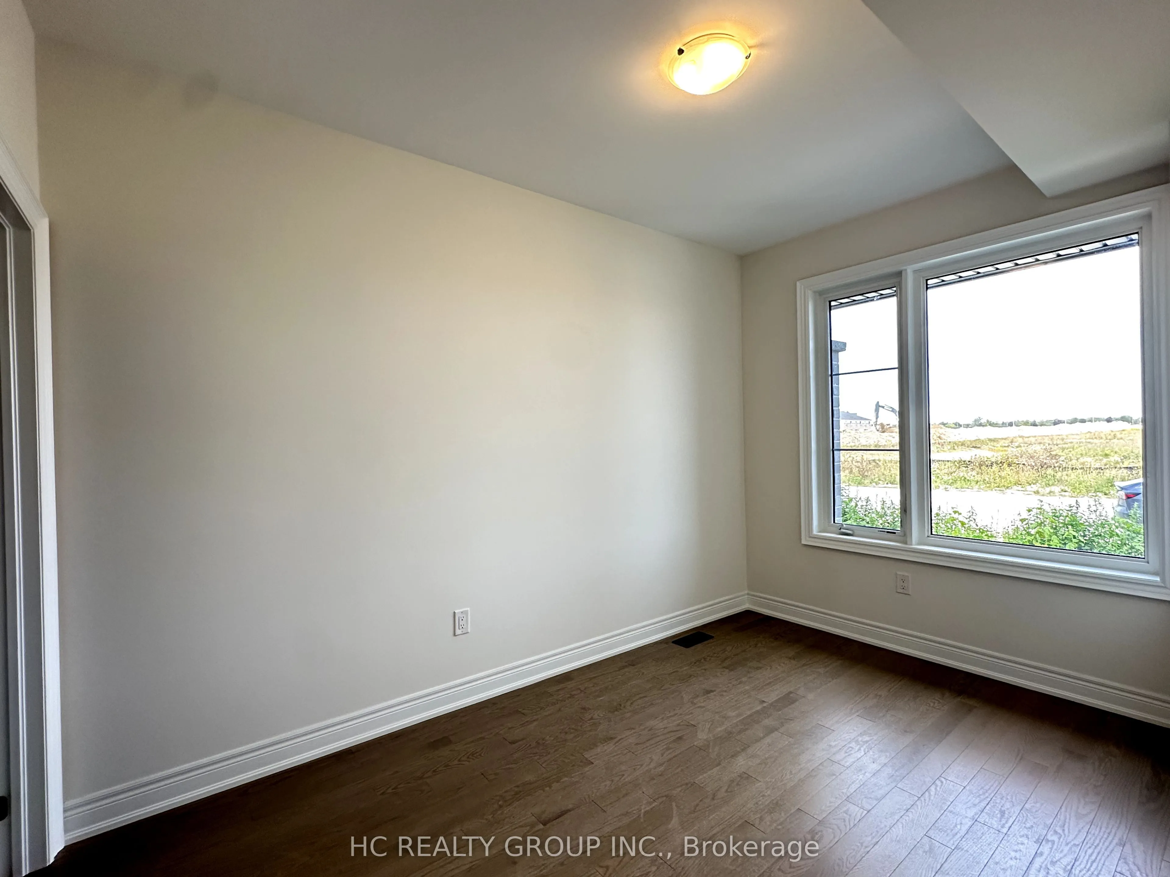 561 Vine Cliff Boulevard