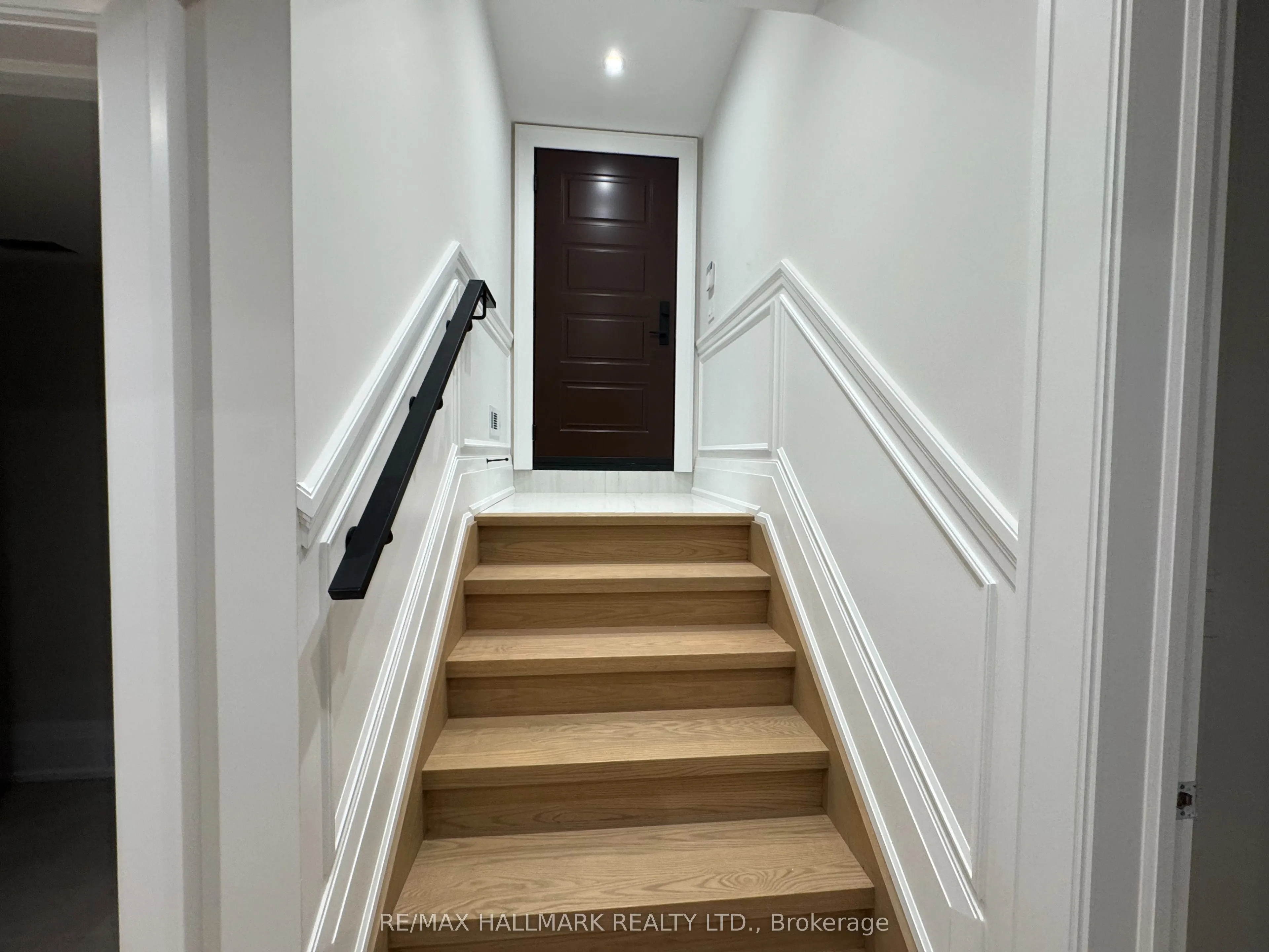 150 Olde Bayview Avenue