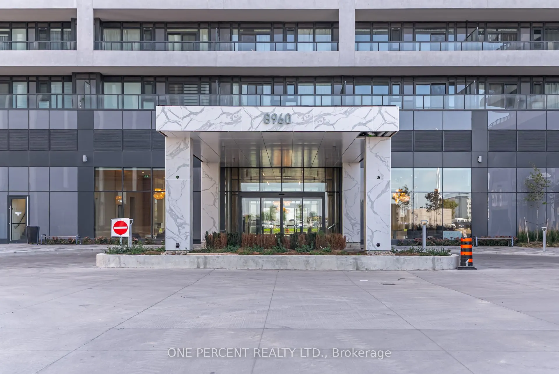 8960 Jane Street, #1910