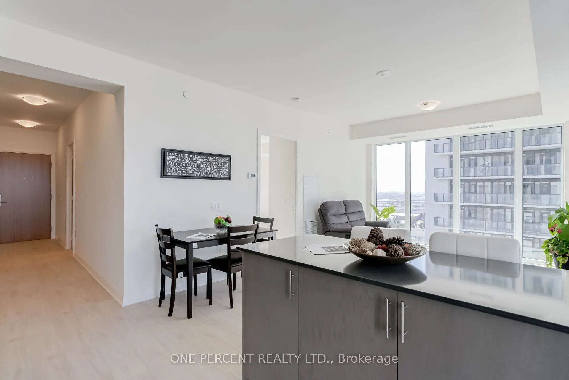 8960 Jane Street, #1910