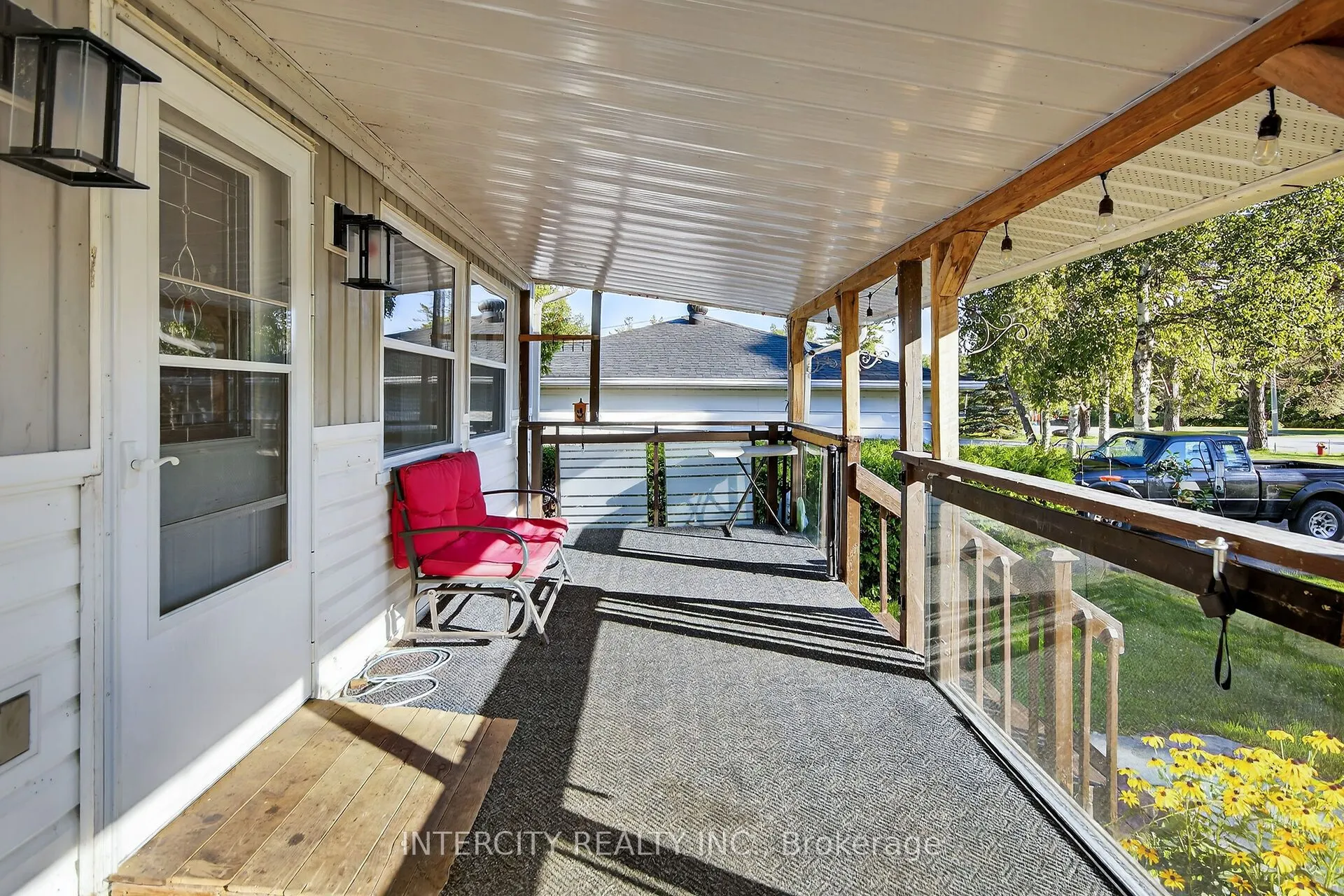 2152 25 Side Road