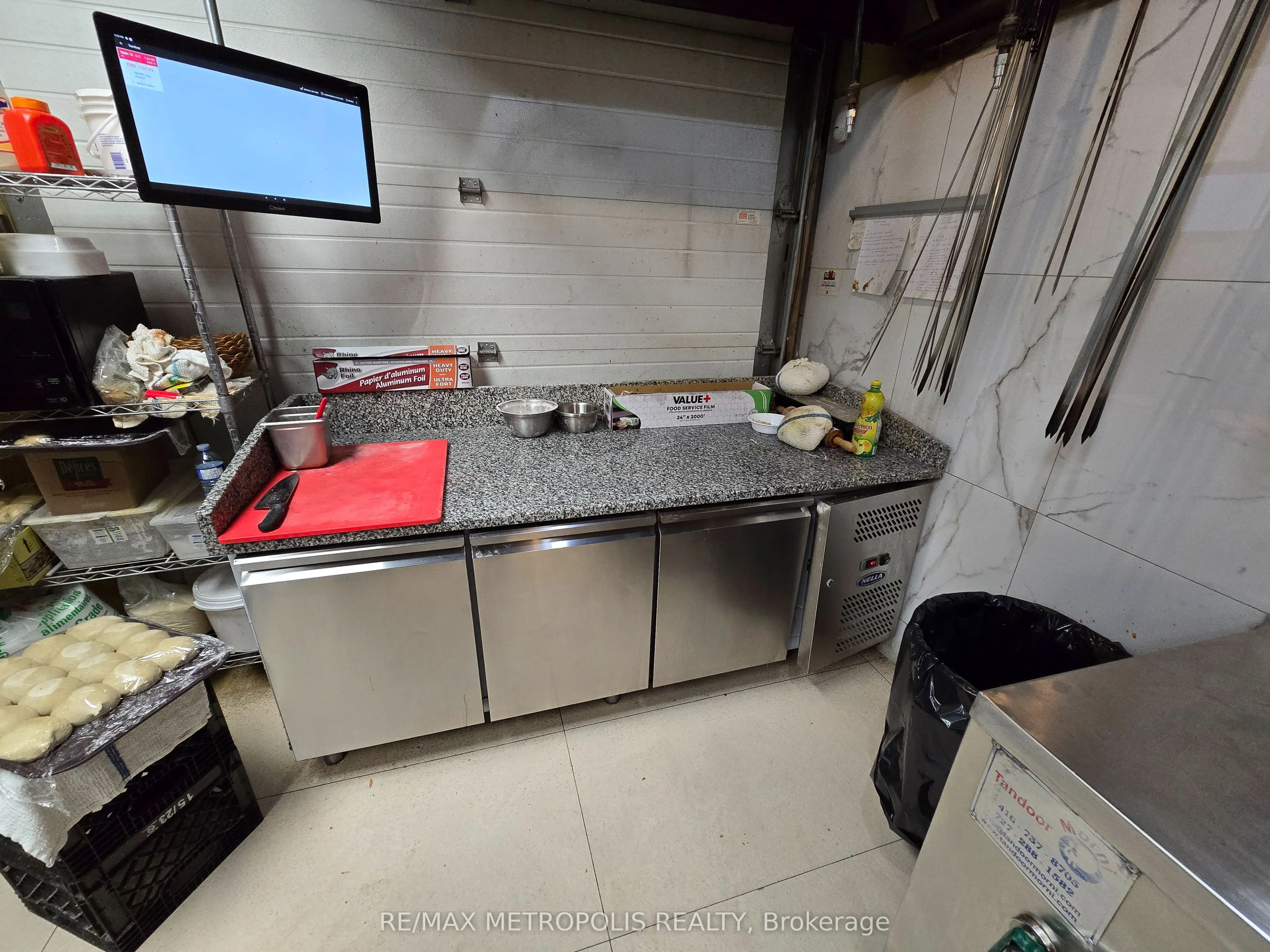 18025 Yonge Street, #1