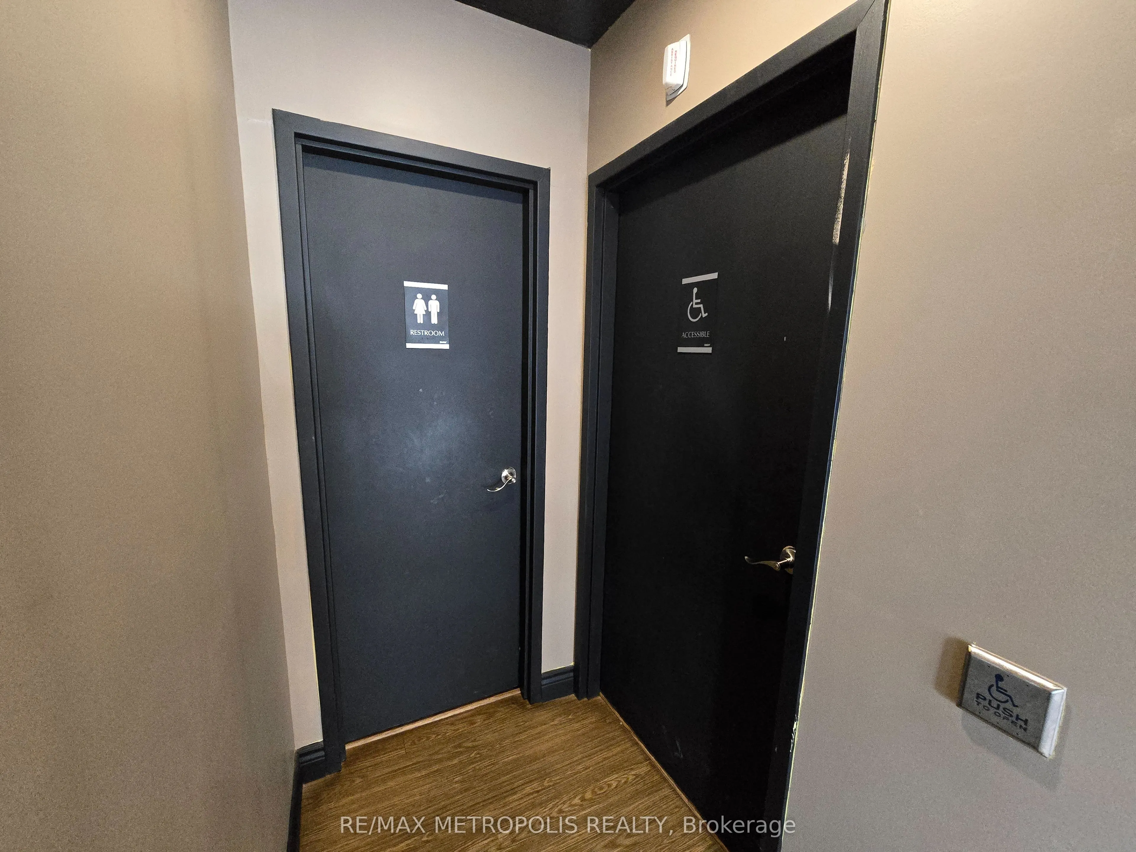 18025 Yonge Street, #1