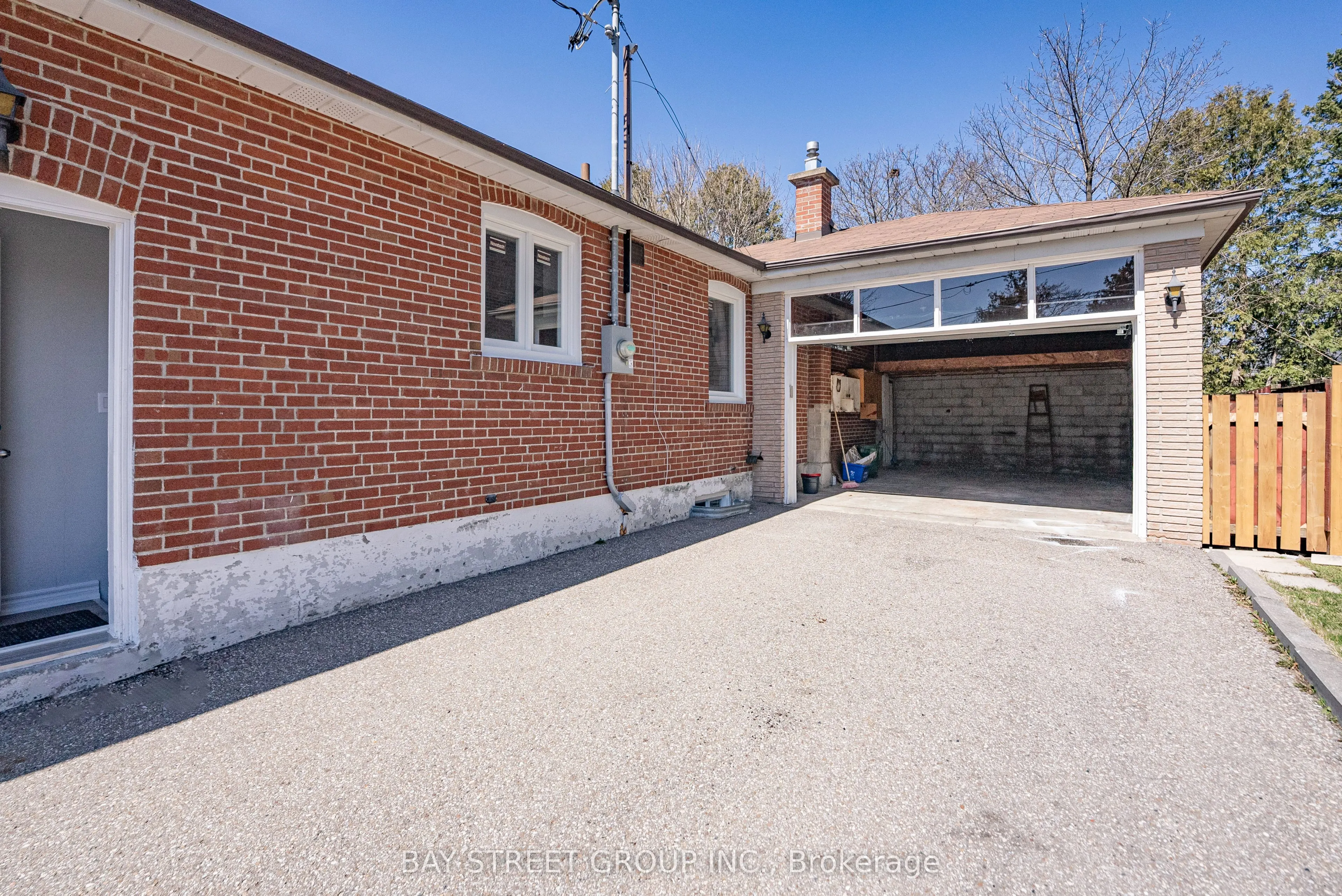 51 Rockport Crescent