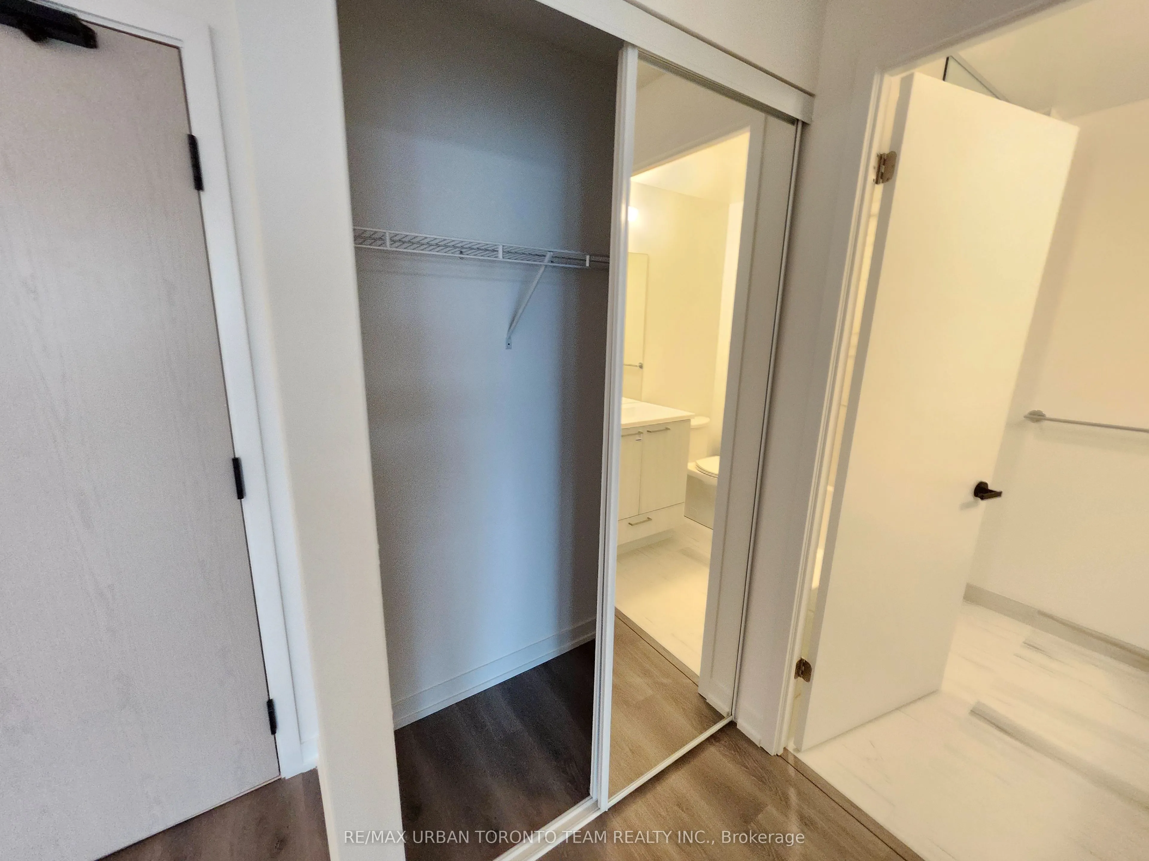 225 Commerce St Street, #6010