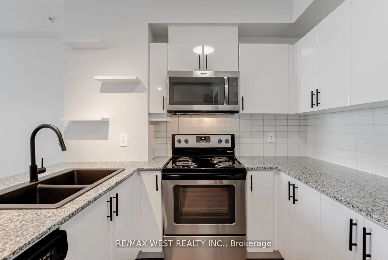 2900 Highway 7 Road, #606