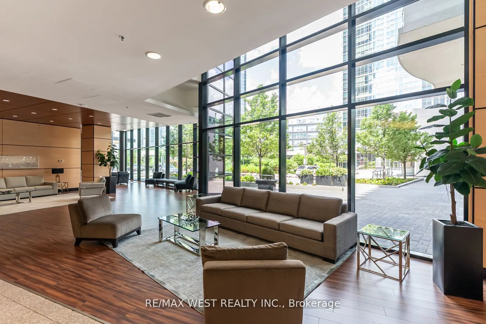 2900 Highway 7 Road, #606