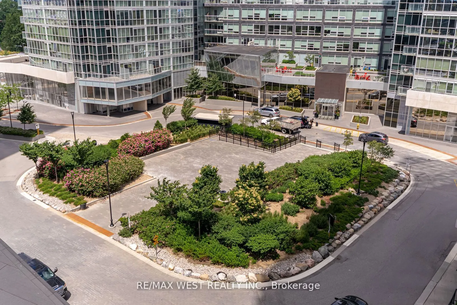 2900 Highway 7 Road, #606