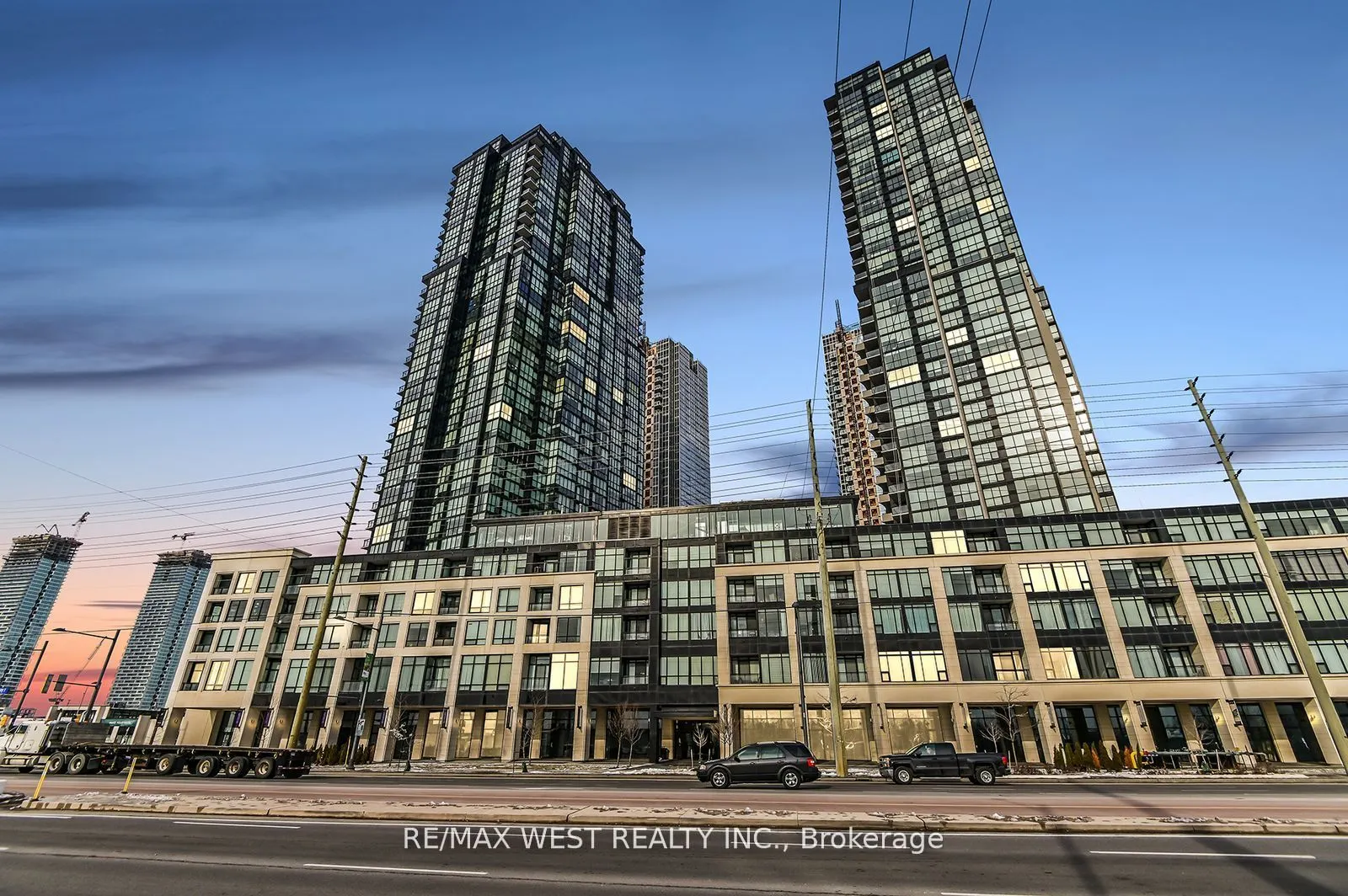 2900 Highway 7 Road, #606