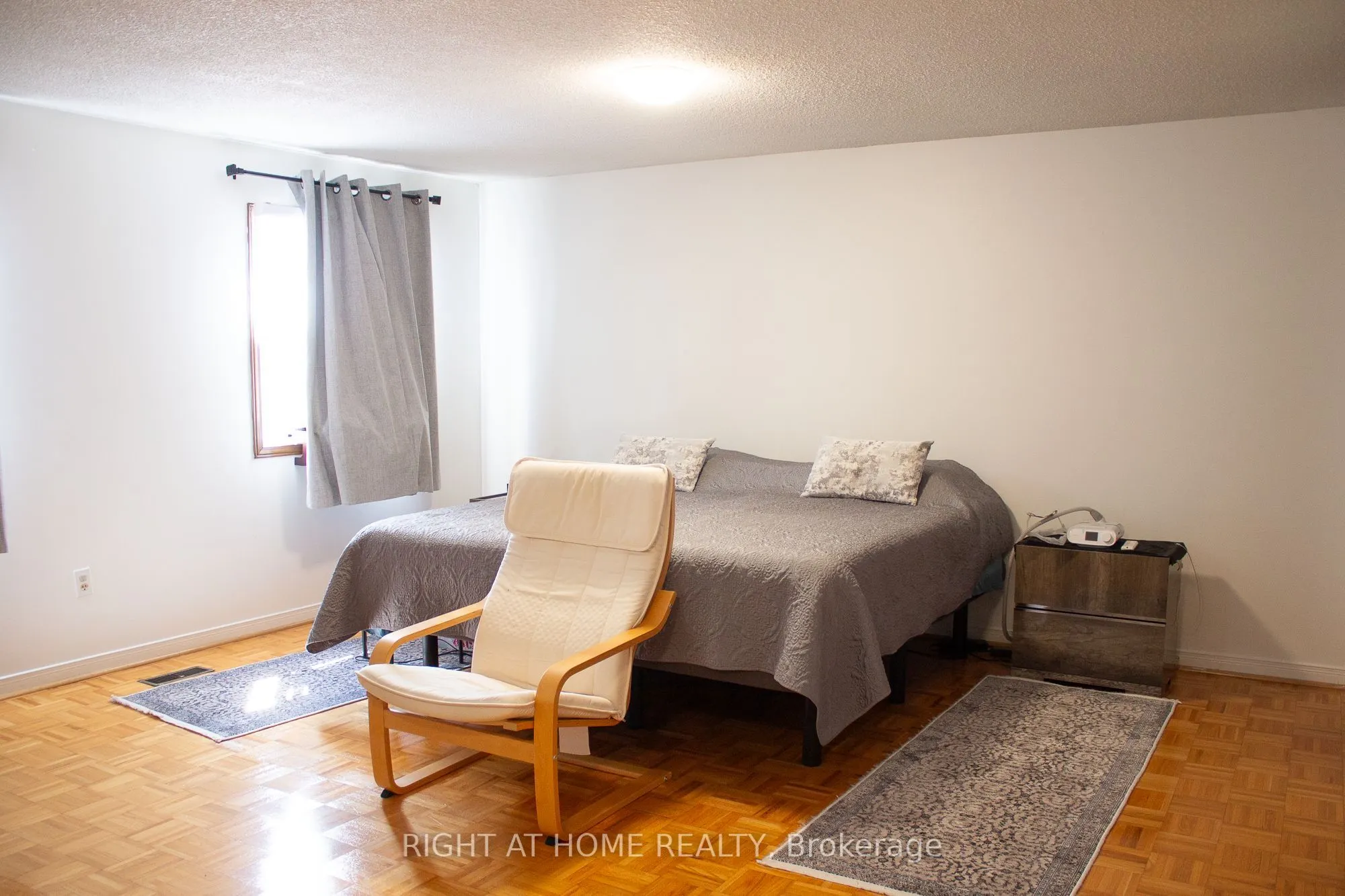 8 Terra Road W