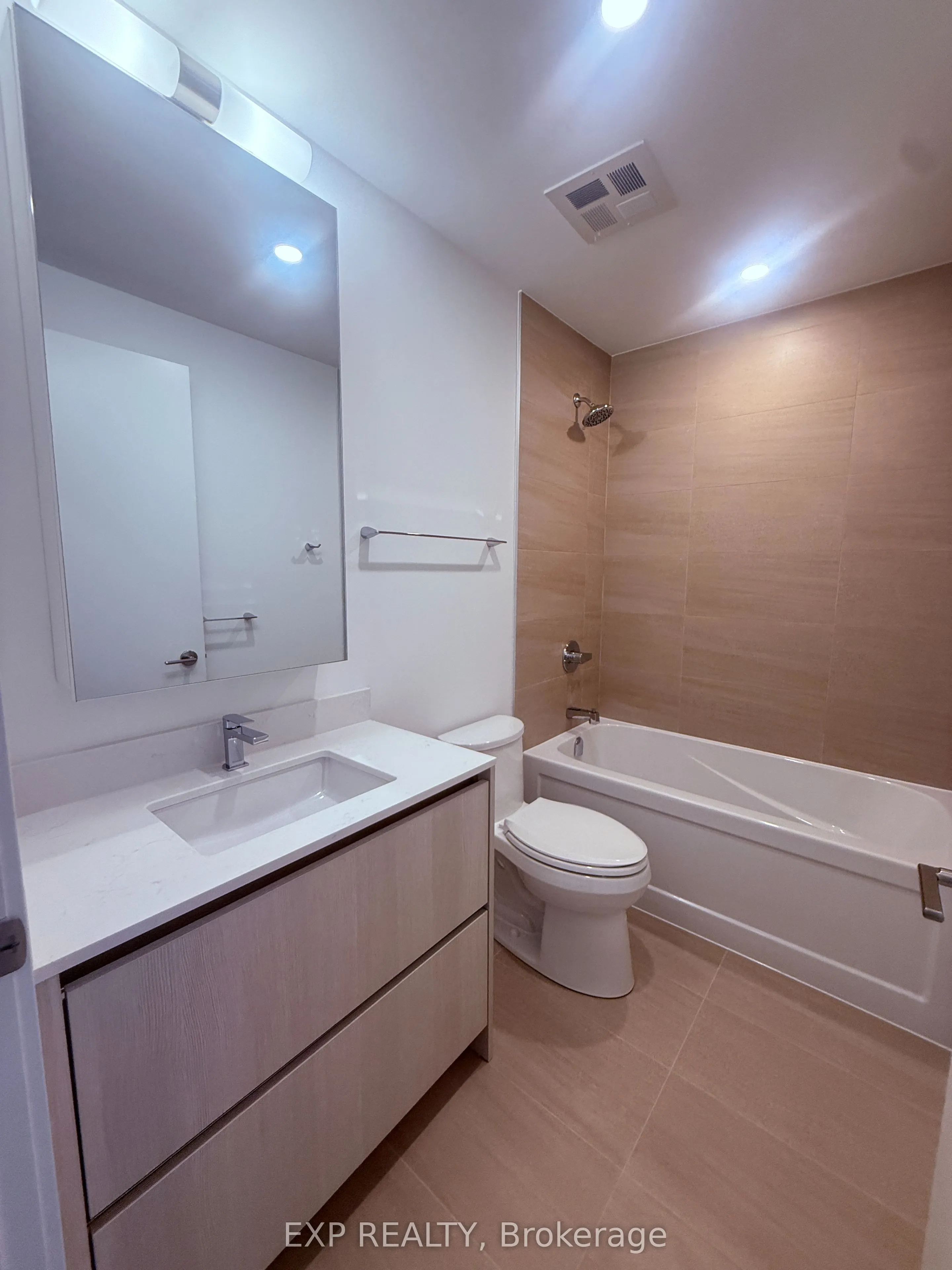8188 Yonge St, #535