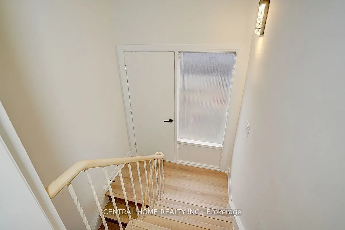 50 Sherwood Forest Drive, #Lower