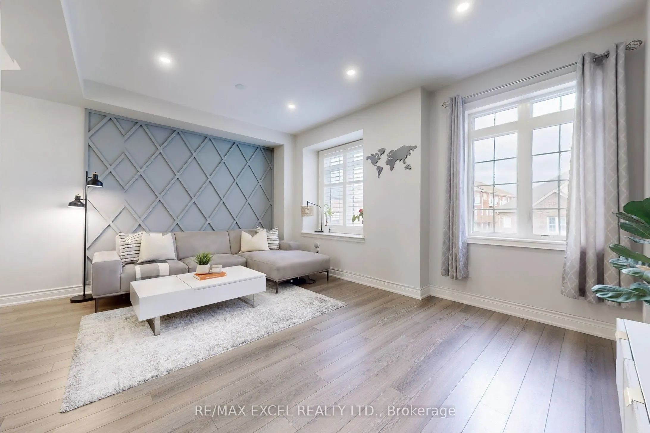 30 Roy Grove Way, #52
